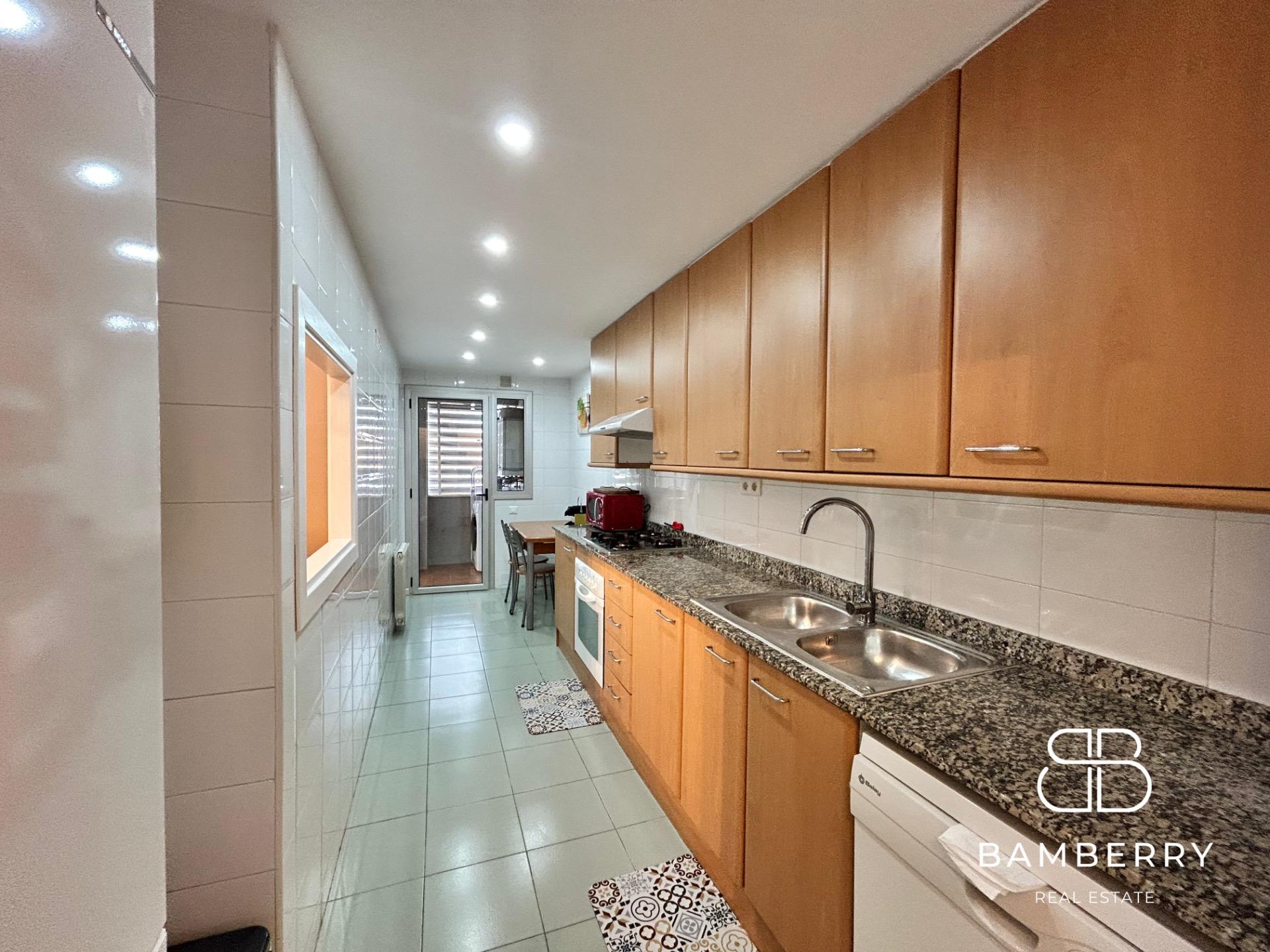 Exclusivo ático dúplex reformado en Canyars – listo para entrar a vivir-11