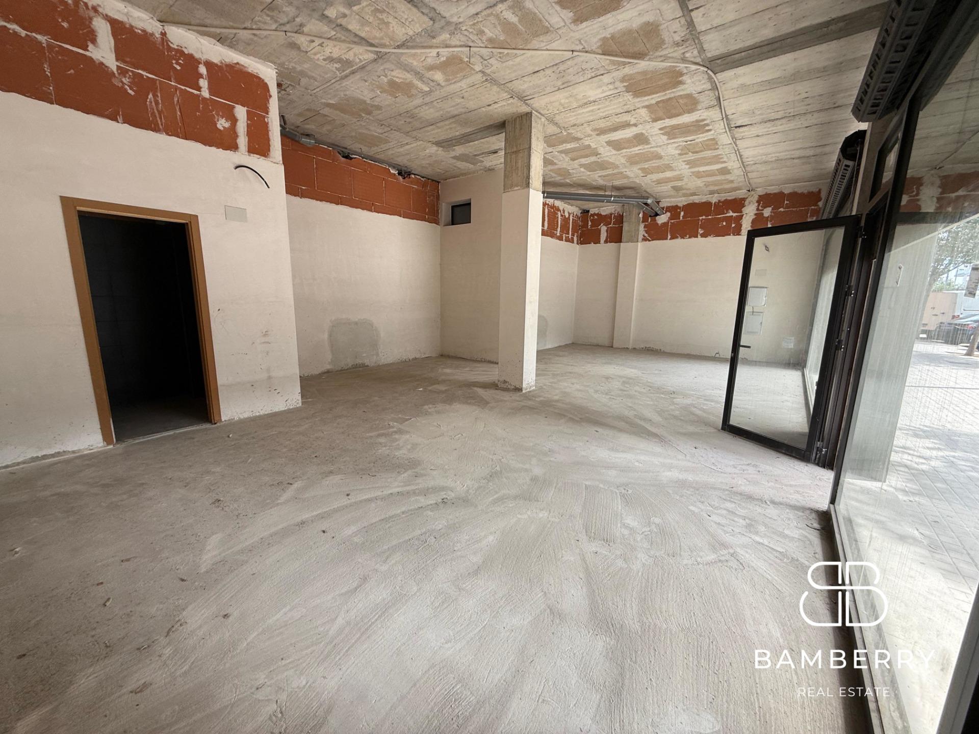 Spacious and bright 84 m² premises-3