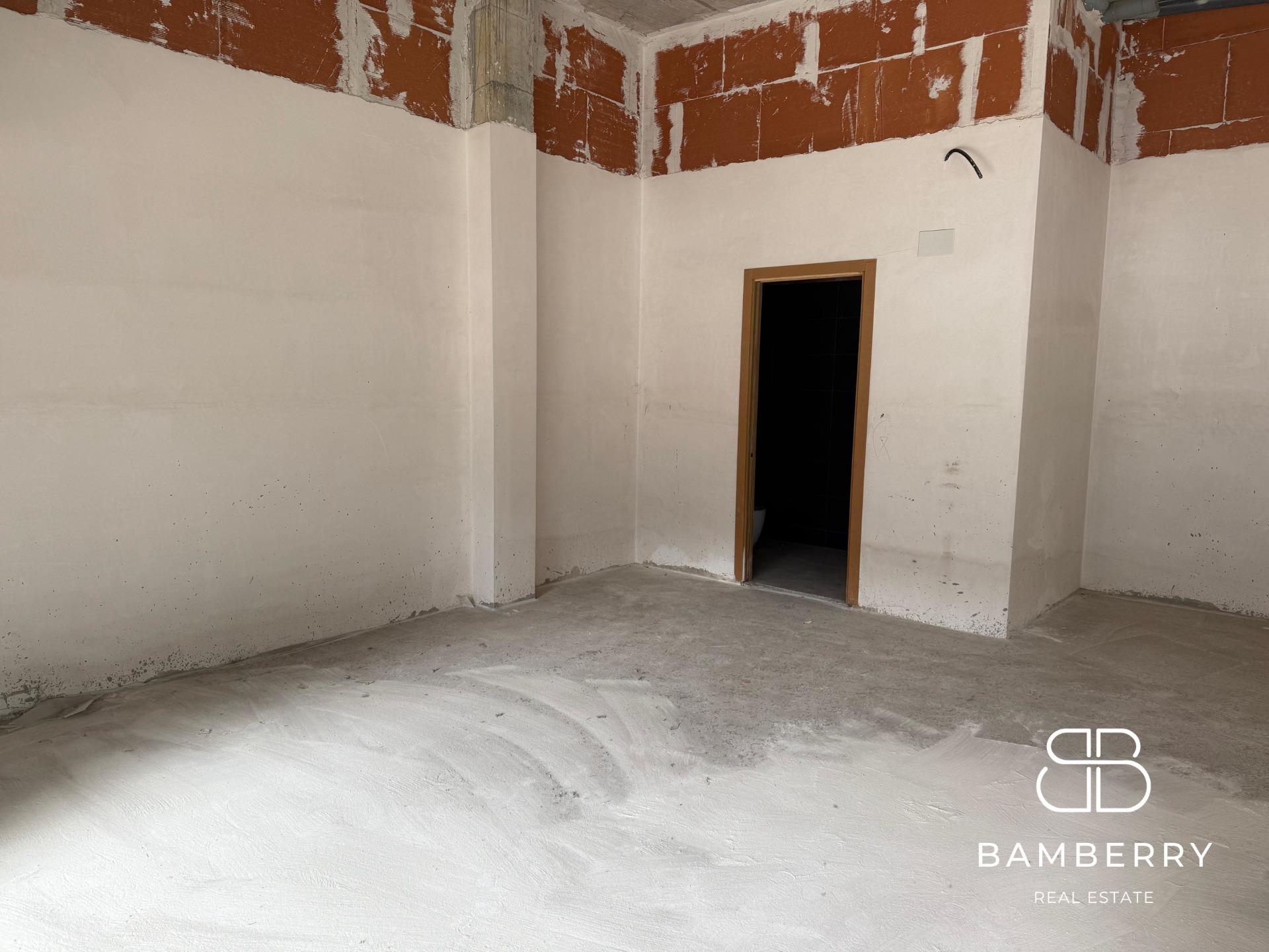 Spacious and bright 84 m² premises-6