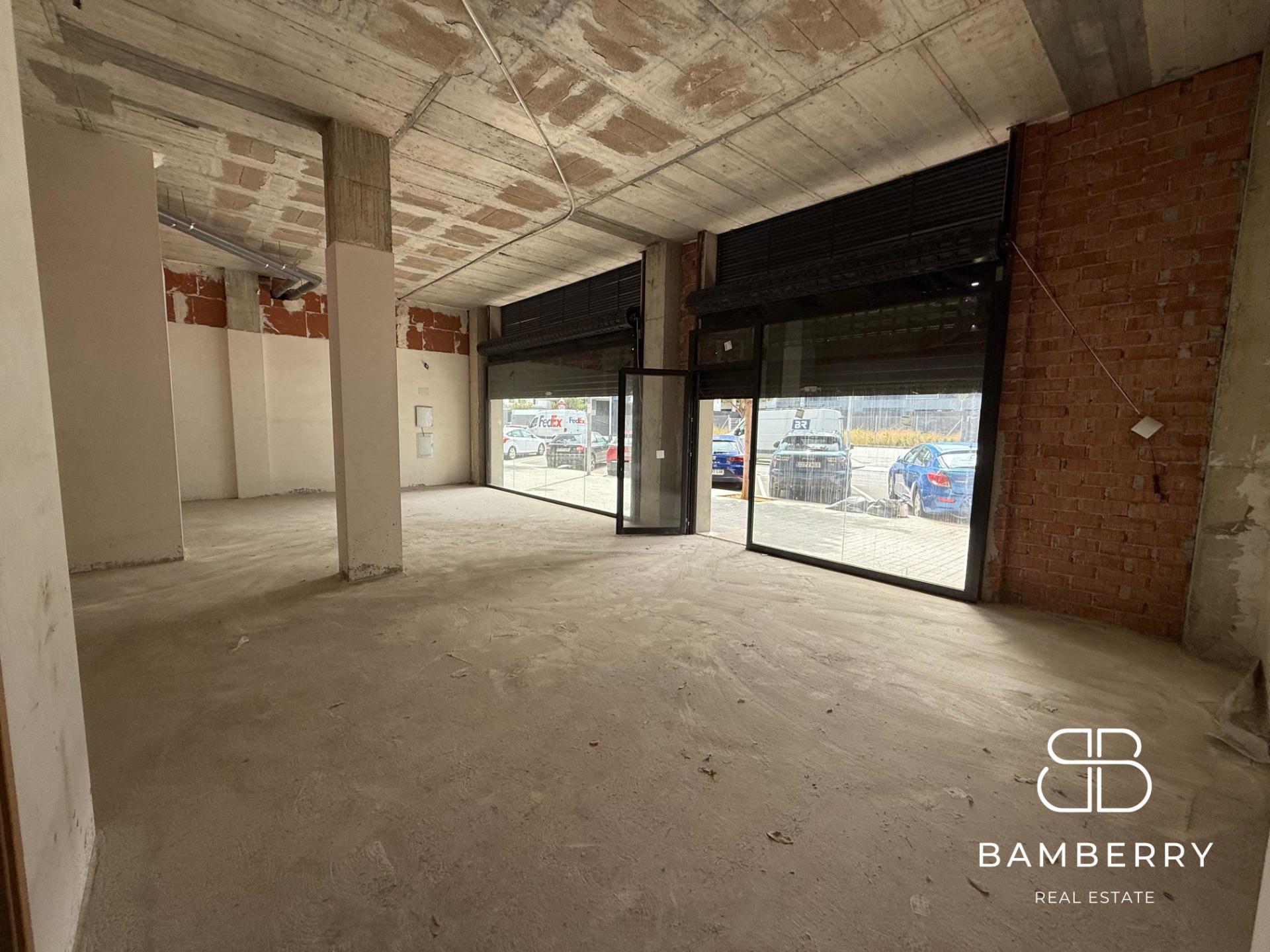 Spacious and bright 84 m² premises-18