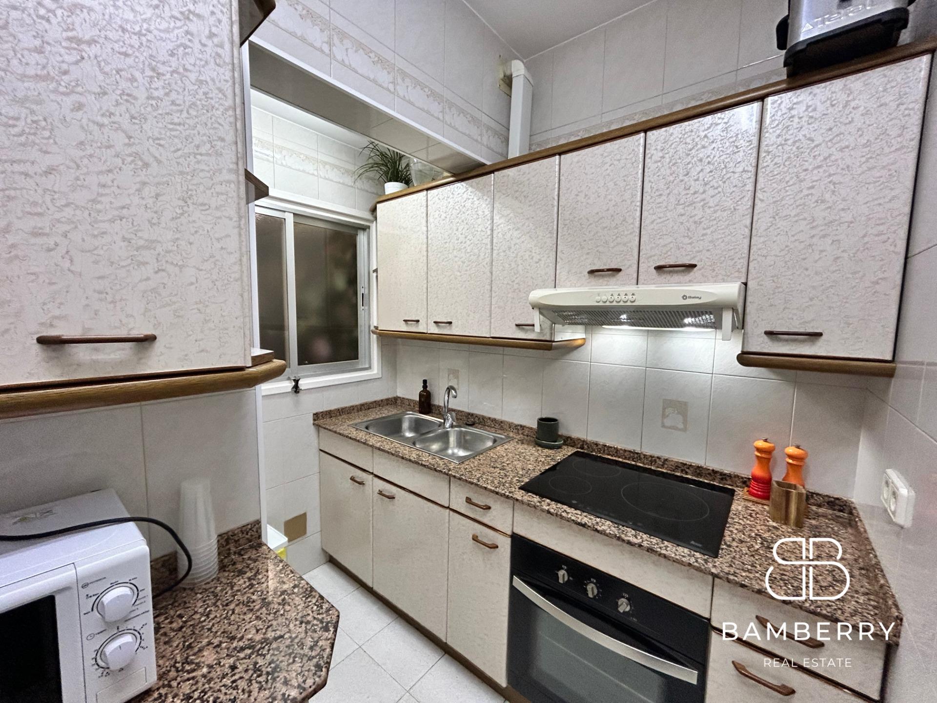 Charming apartment with tourist license in the heart of Sitges – Ideal for living or investing-6