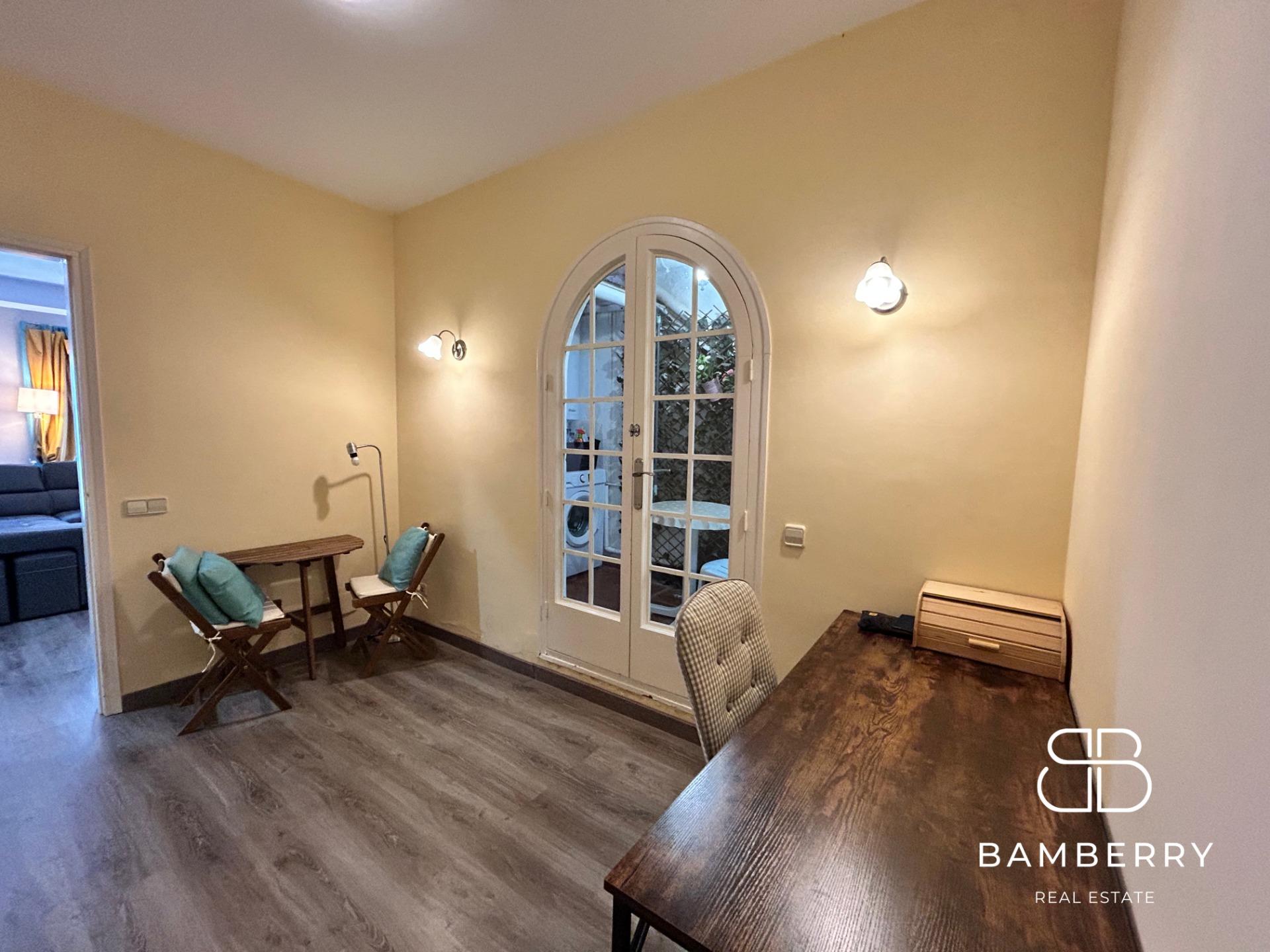 Charming apartment with tourist license in the heart of Sitges – Ideal for living or investing-11