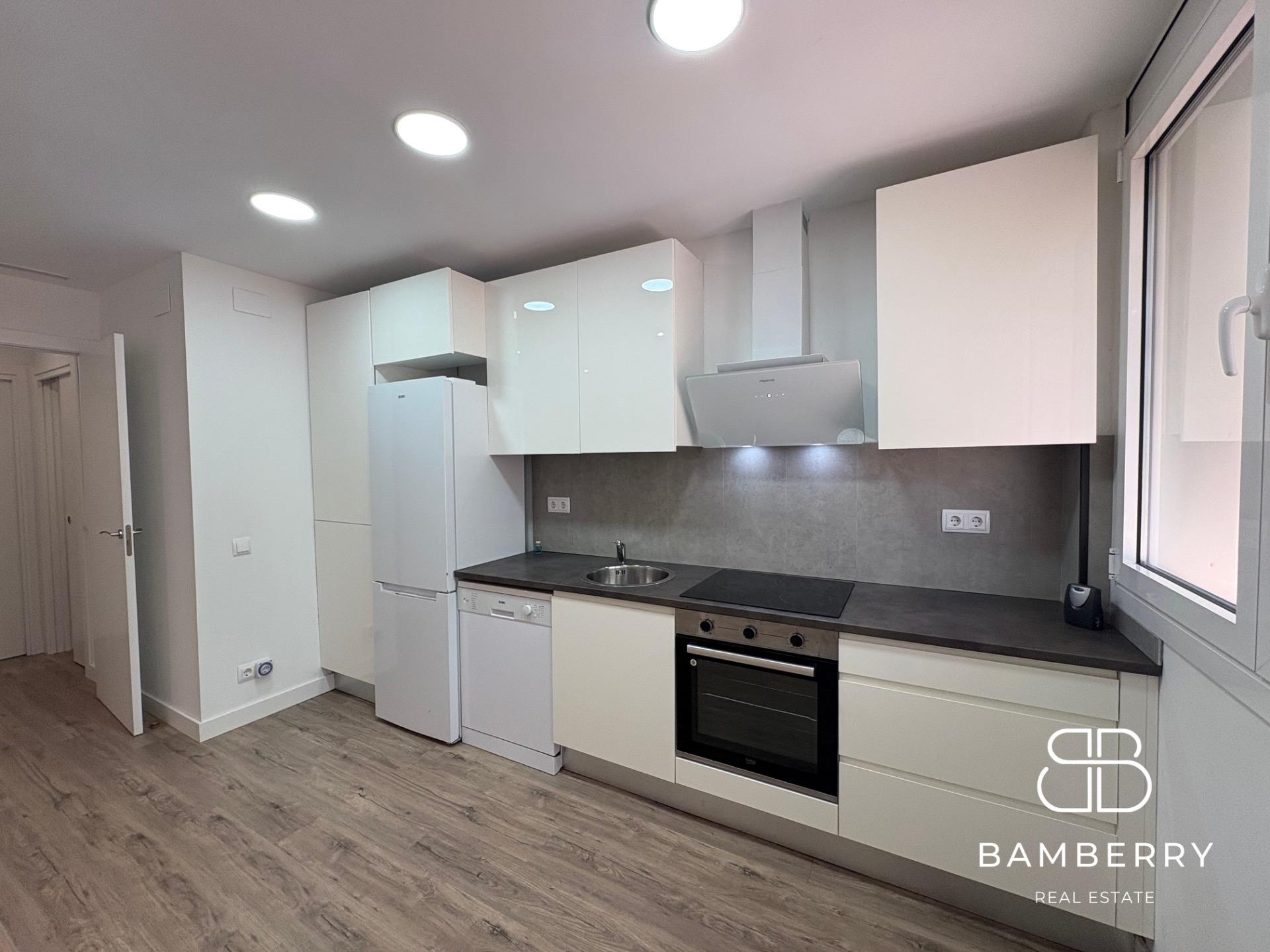 Renovated ground floor with small patio-4