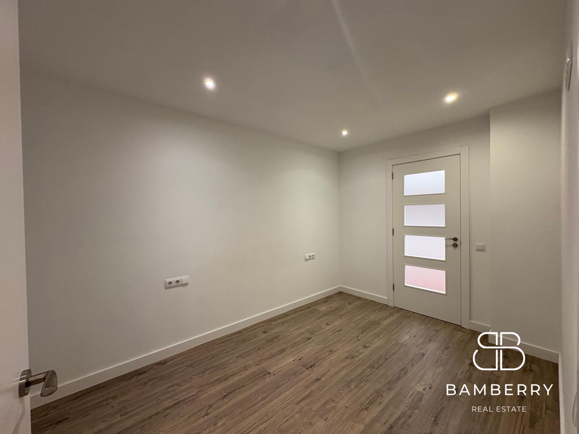 Renovated ground floor with small patio-15