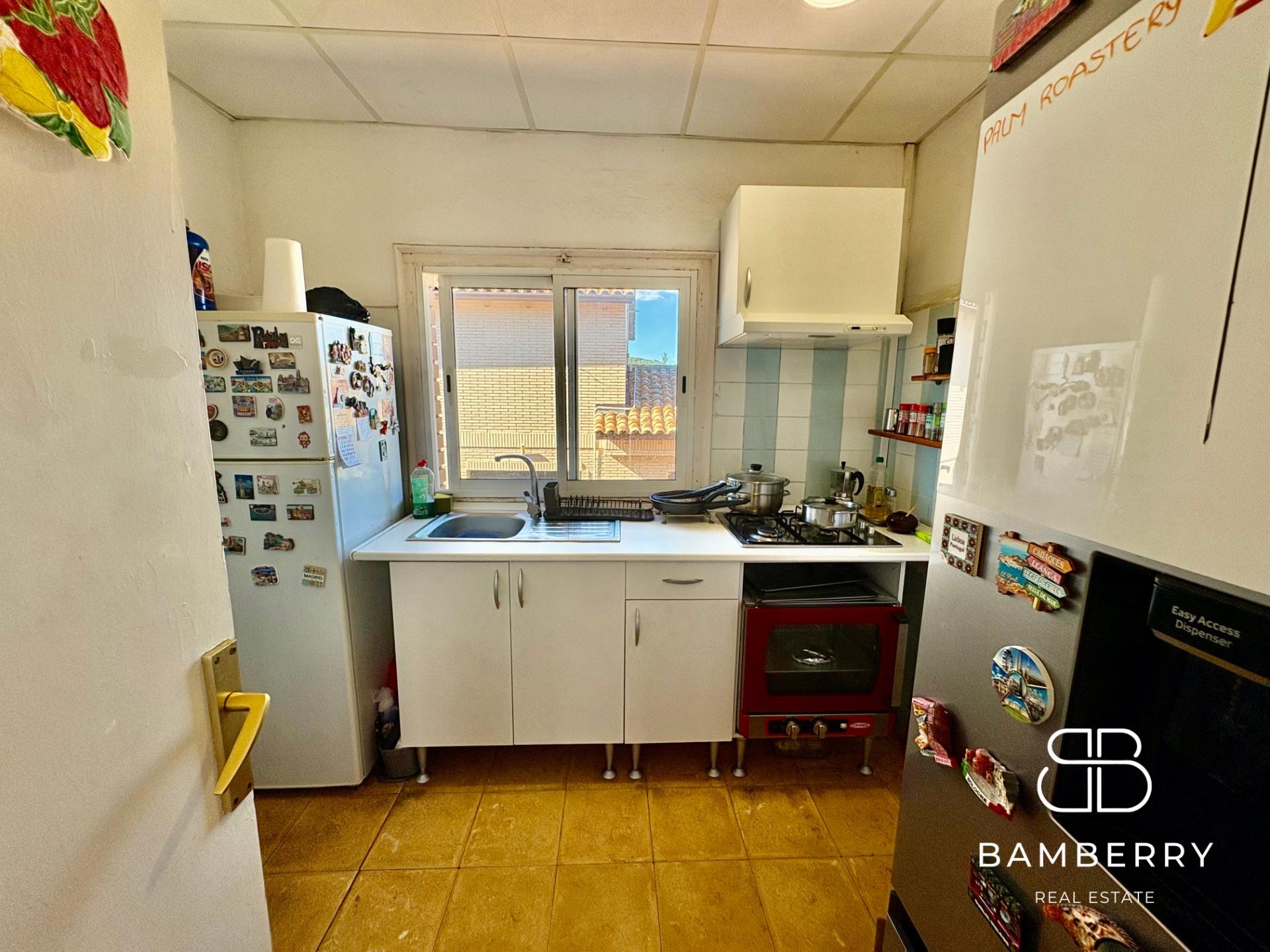 Flat for Sale in the Residential Area of Can Bou-7