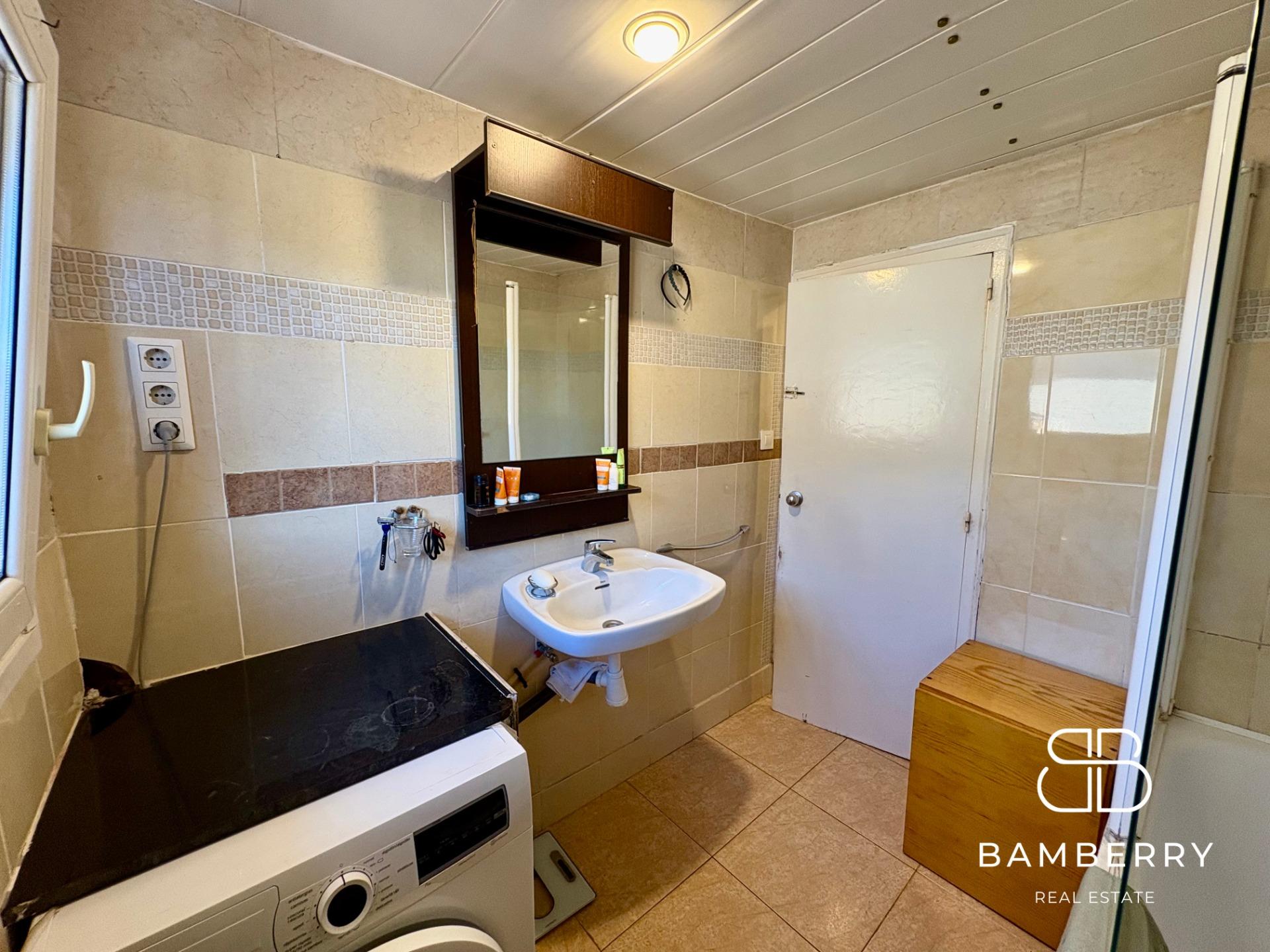 Flat for Sale in the Residential Area of Can Bou-14