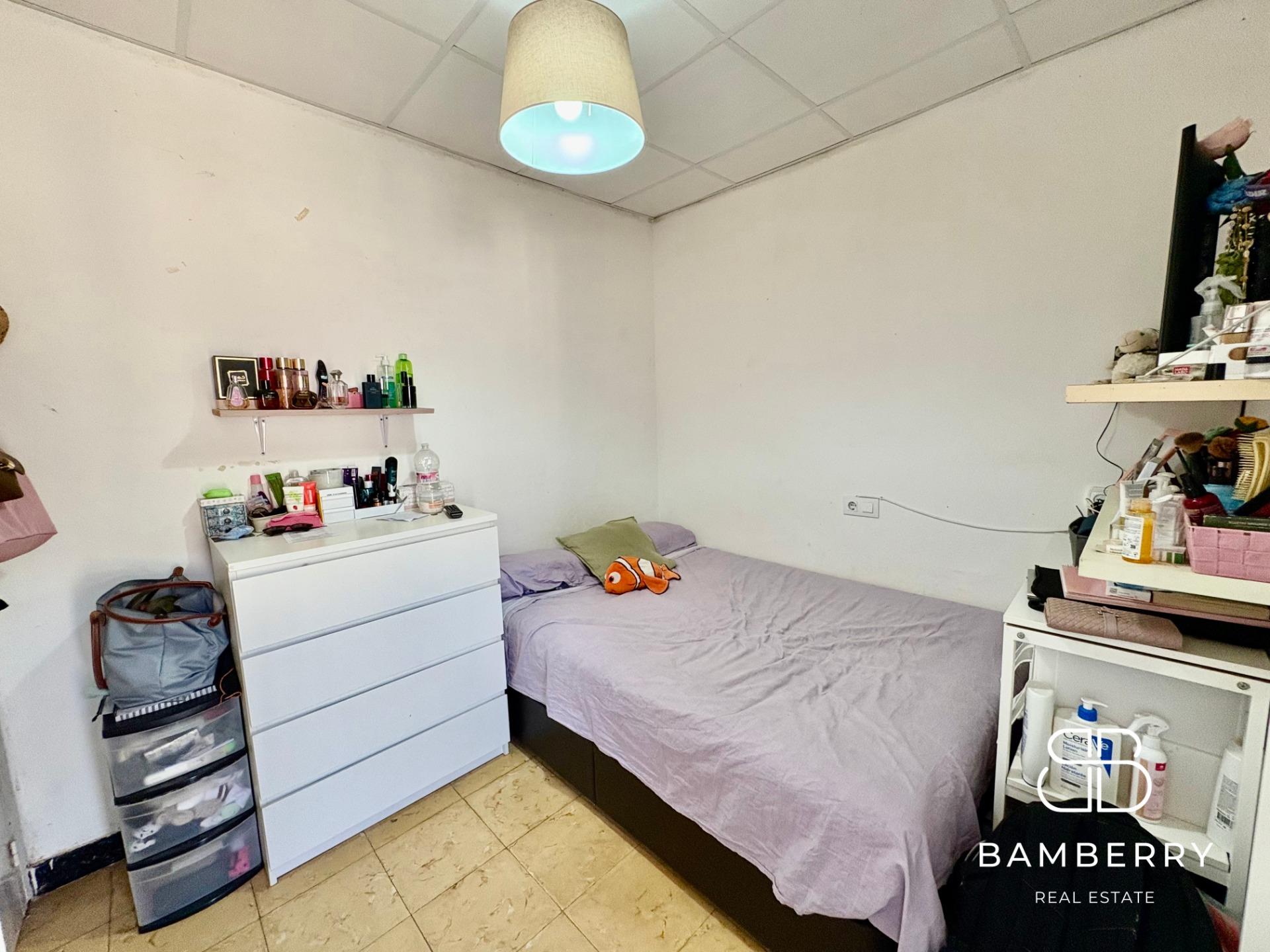 Flat for Sale in the Residential Area of Can Bou-15