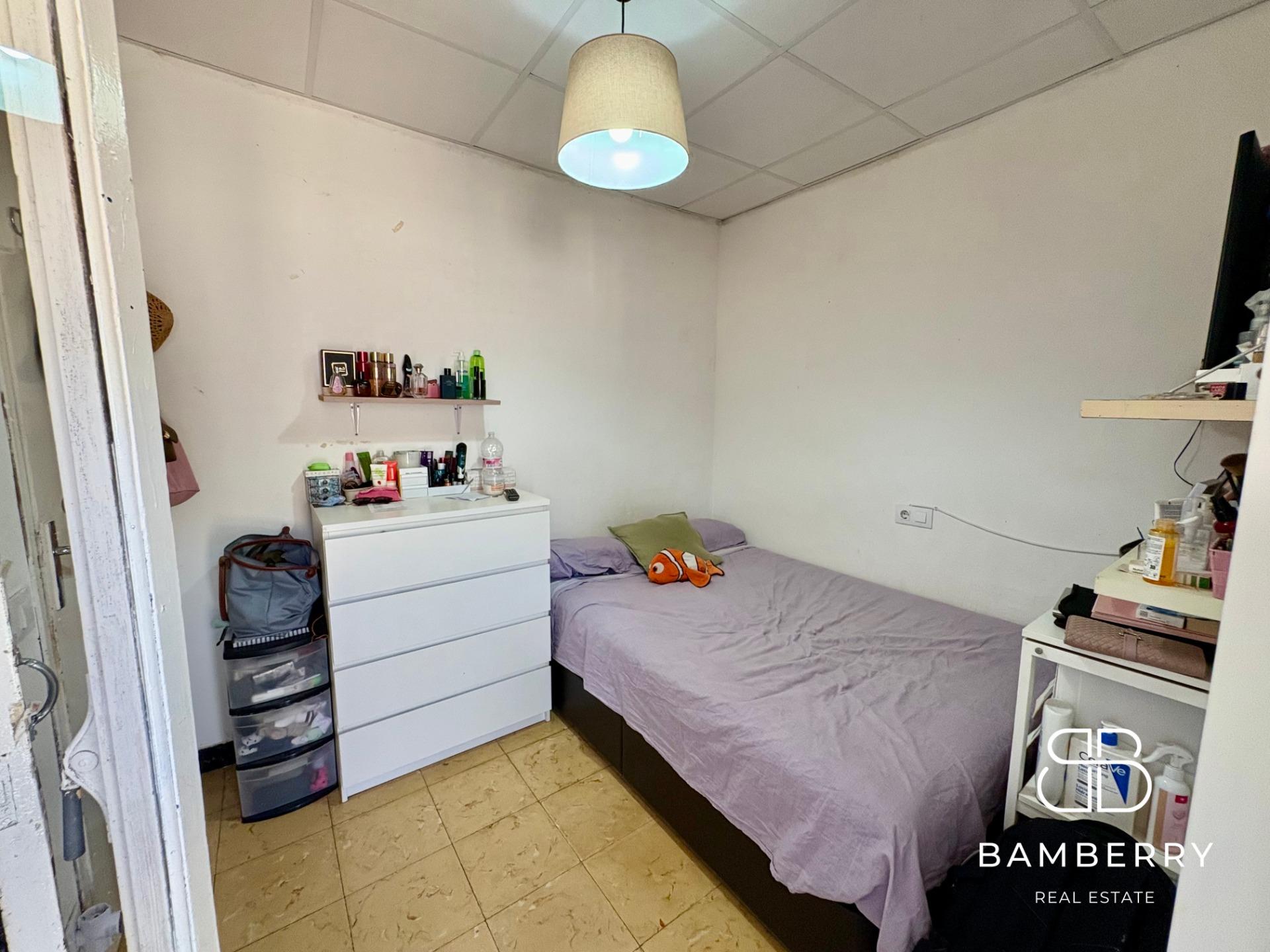 Flat for Sale in the Residential Area of Can Bou-19