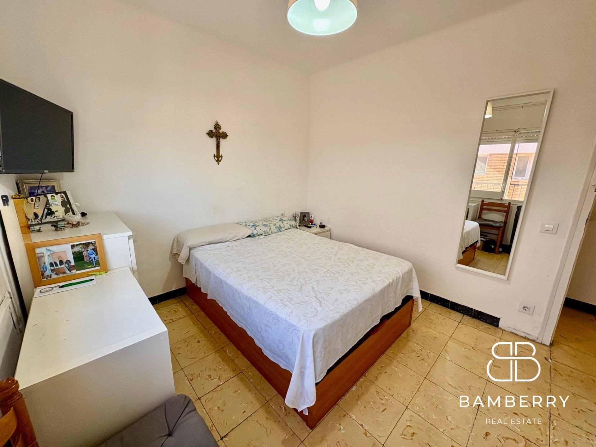 Flat for Sale in the Residential Area of Can Bou-22