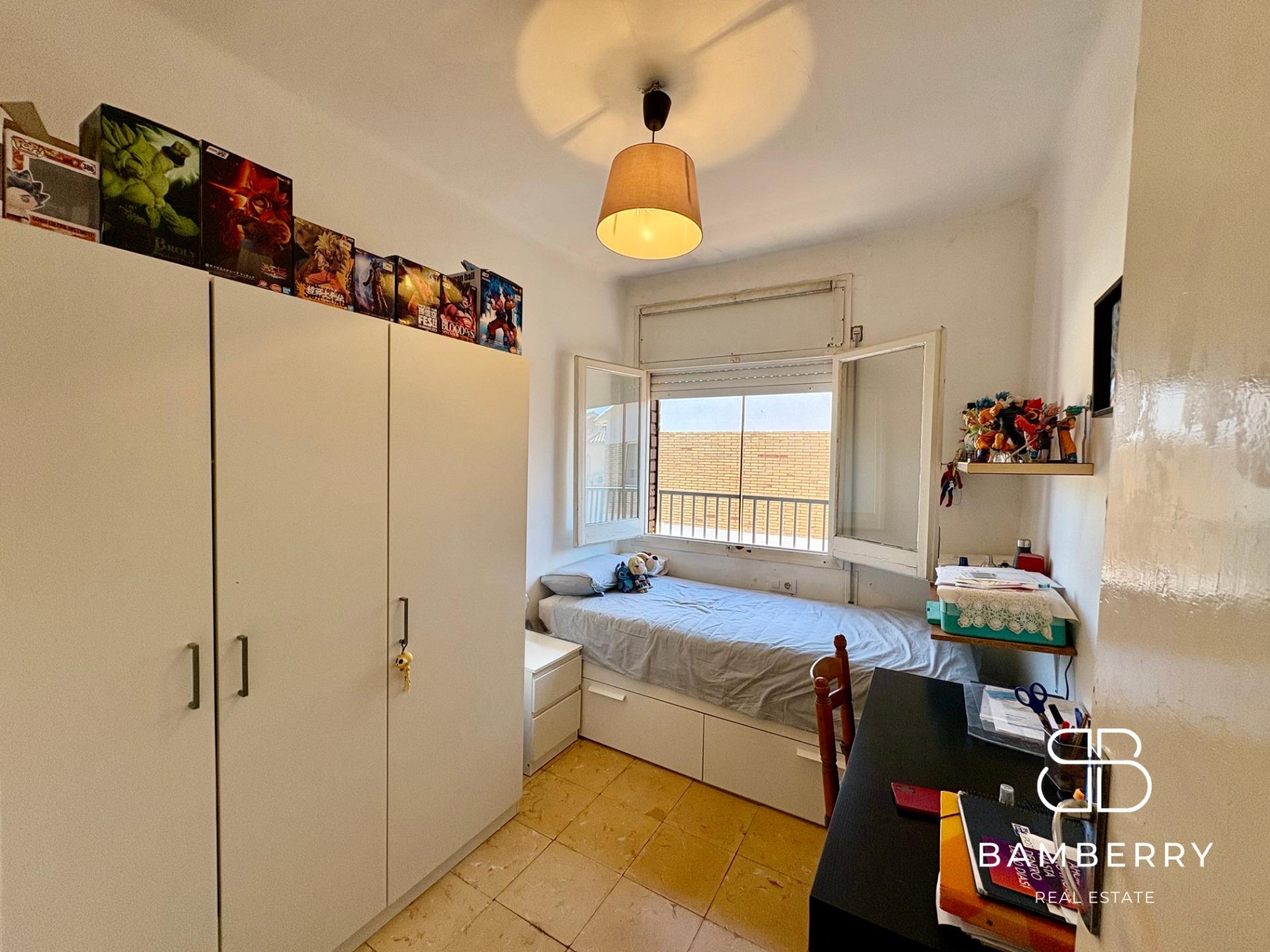 Flat for Sale in the Residential Area of Can Bou-23