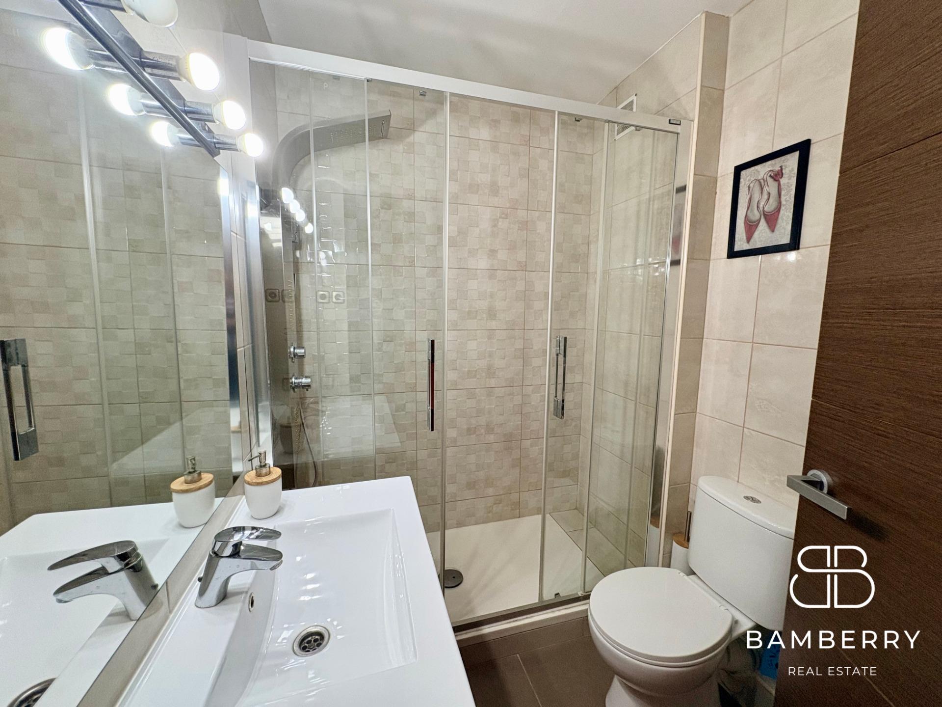 Piso con Gran Terraza en Castelldefels-13