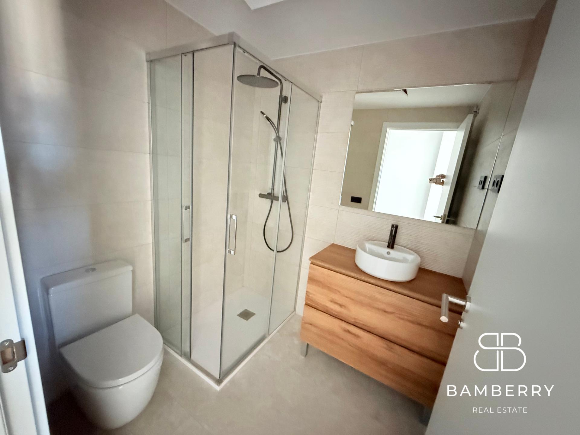 Exclusivo dúplex de obra nueva con terraza de 37 m² y piscina en  Badalona-12