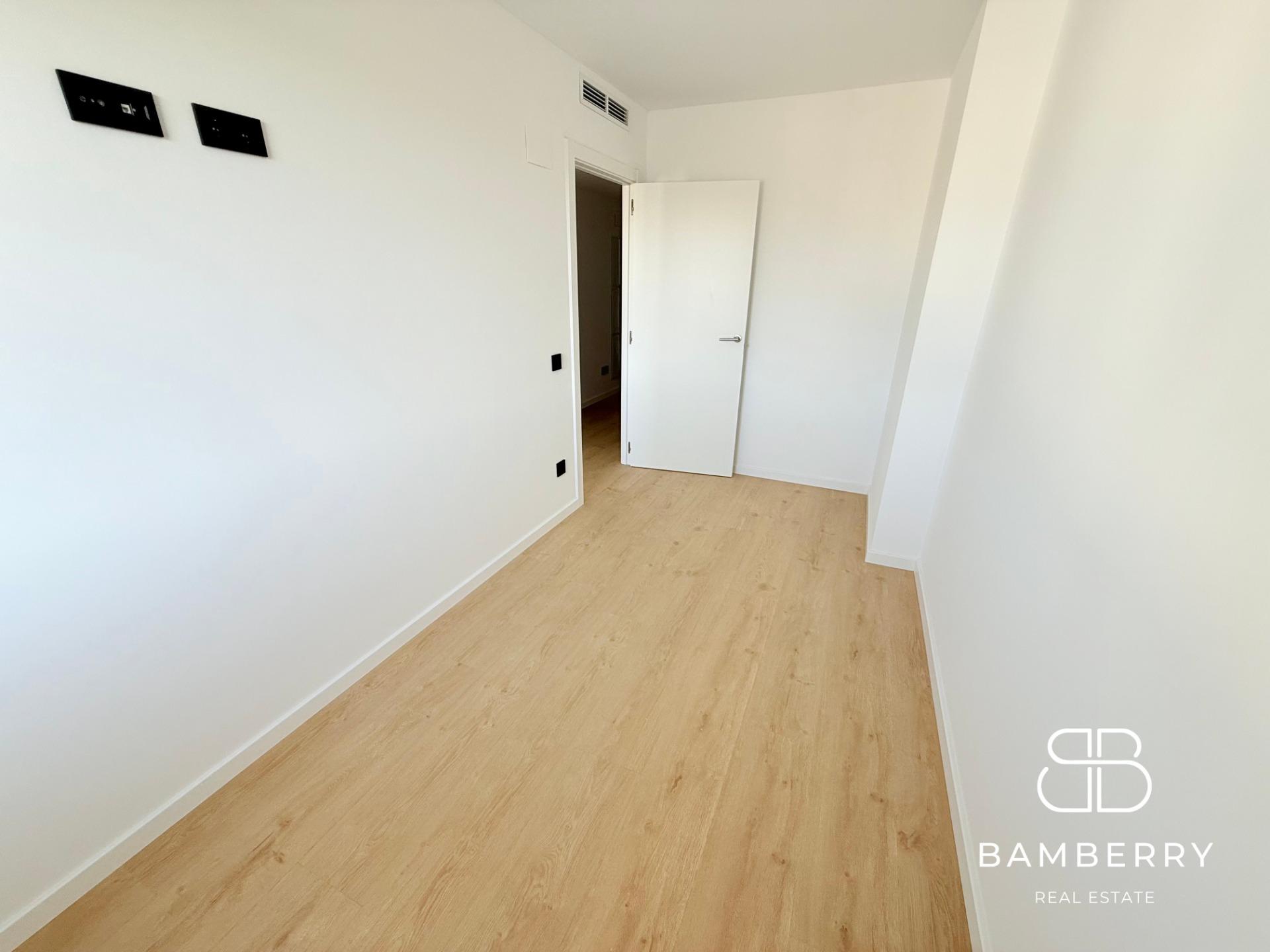 Exclusivo dúplex de obra nueva con terraza de 37 m² y piscina en  Badalona-14