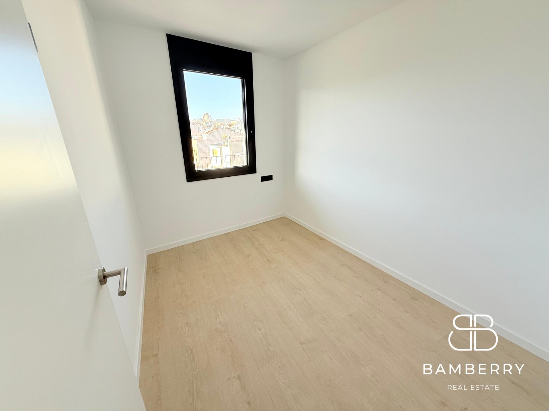 Exclusivo dúplex de obra nueva con terraza de 37 m² y piscina en  Badalona-15