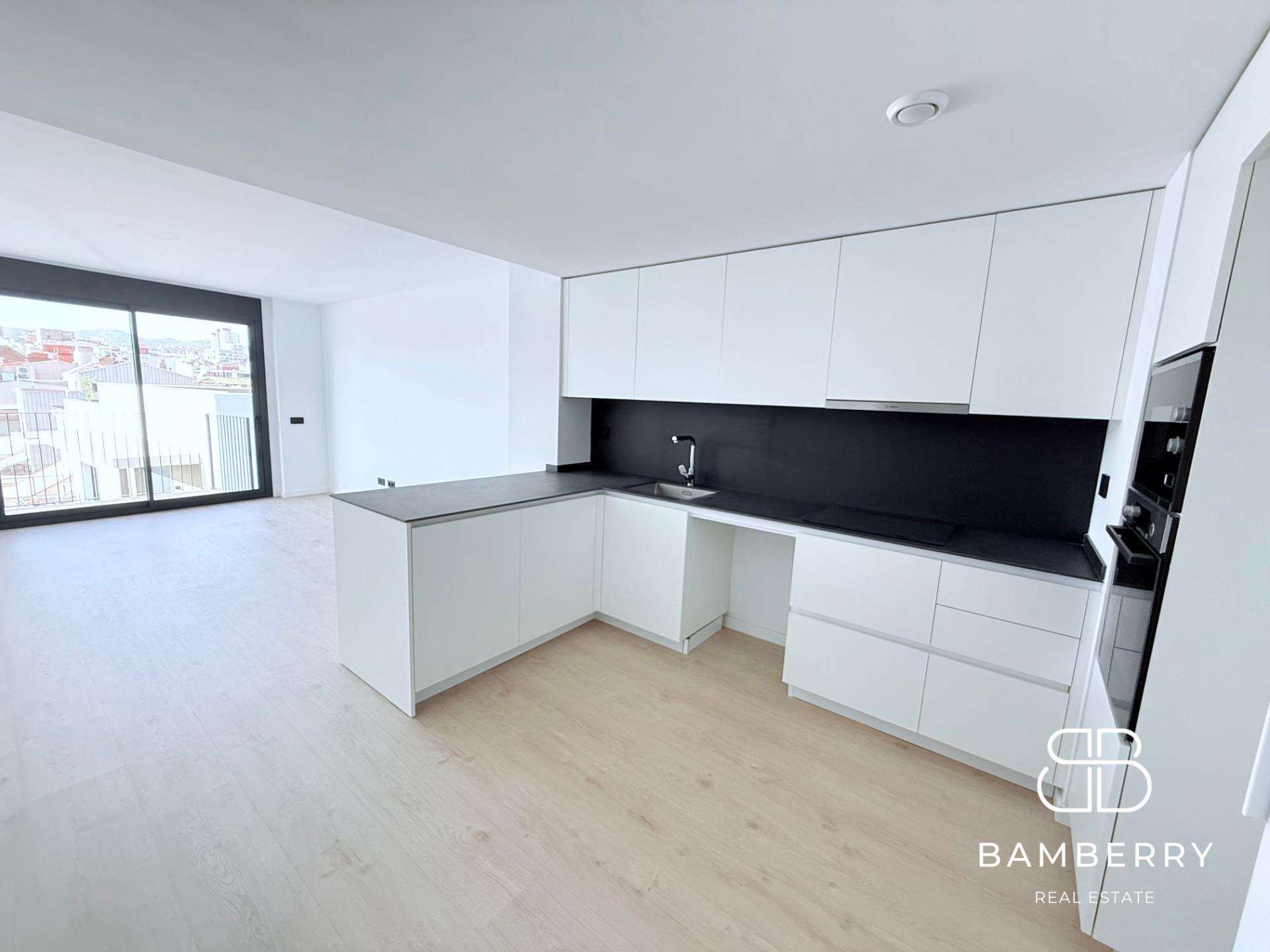 VIVE A 5 MIN DEL MAR EN BADALONA-3