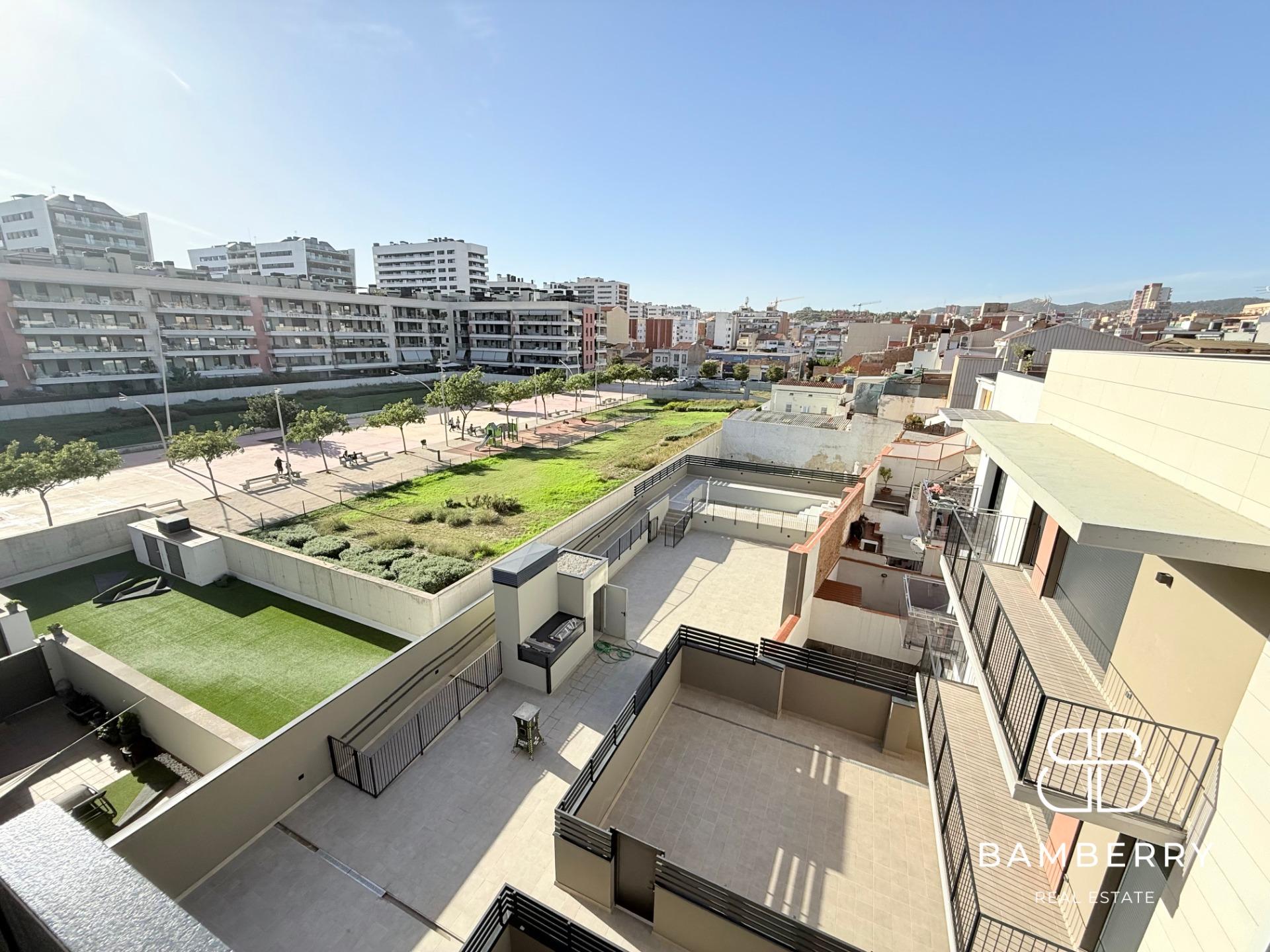 VIVE A 5 MIN DEL MAR EN BADALONA-9