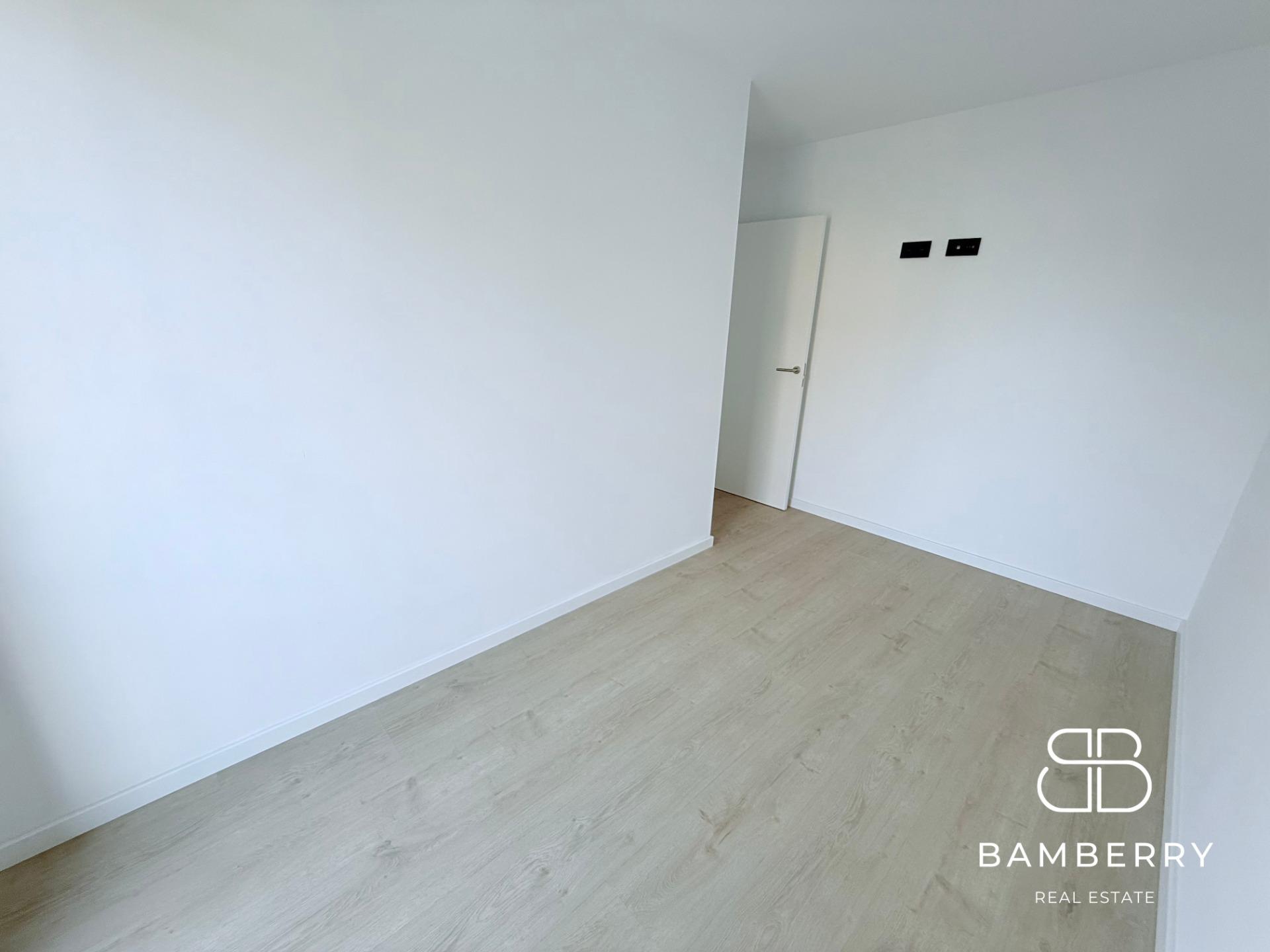 VIVE A 5 MIN DEL MAR EN BADALONA-17