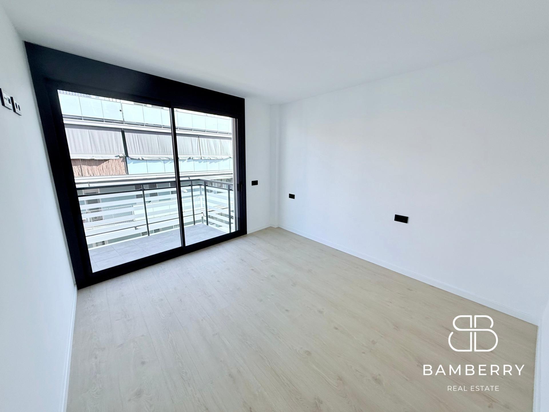 Exclusiu dúplex d’obra nova amb terrassa de 37 m² i piscina a Badalona-5