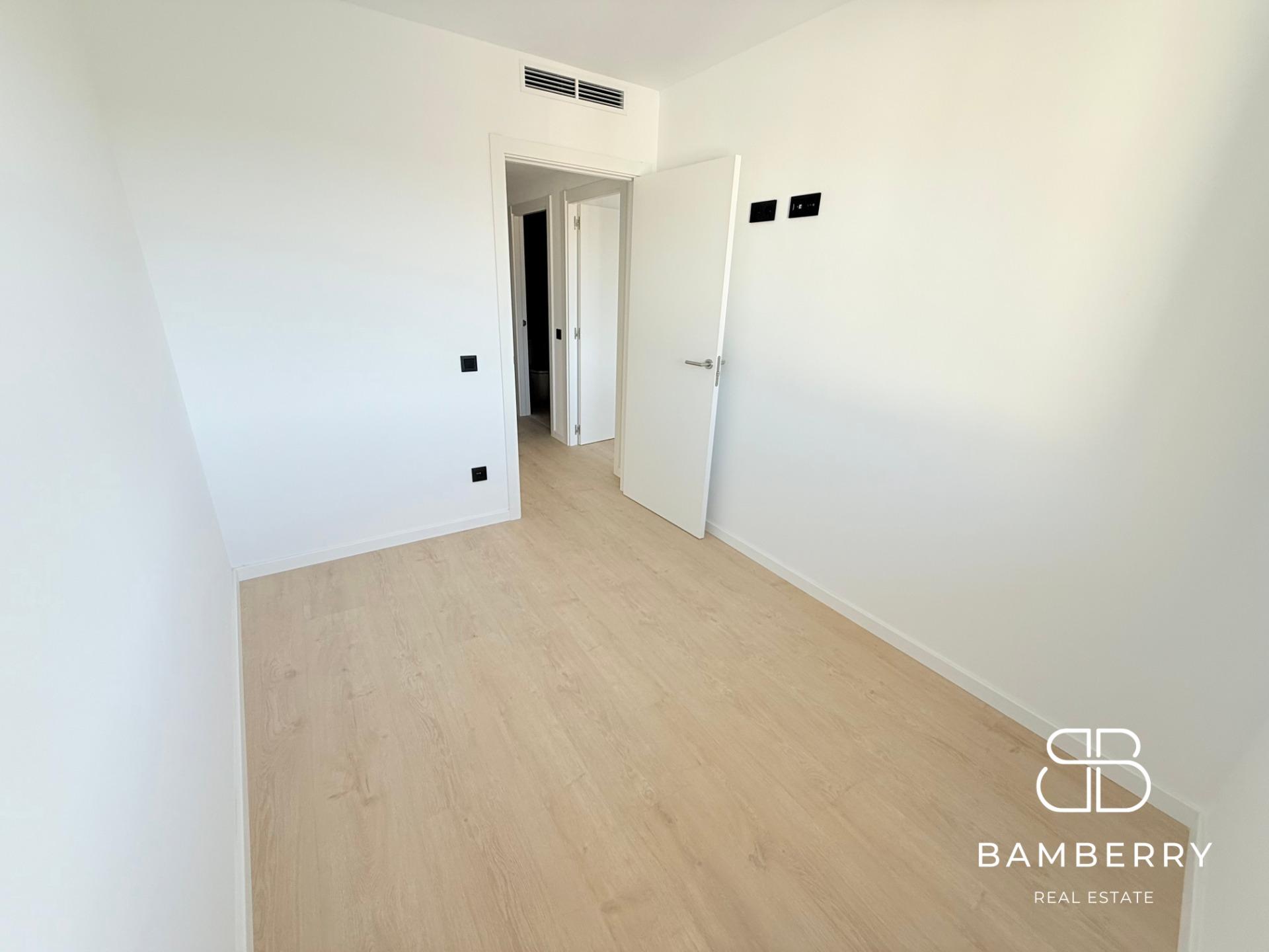 Exclusiu dúplex d’obra nova amb terrassa de 37 m² i piscina a Badalona-16