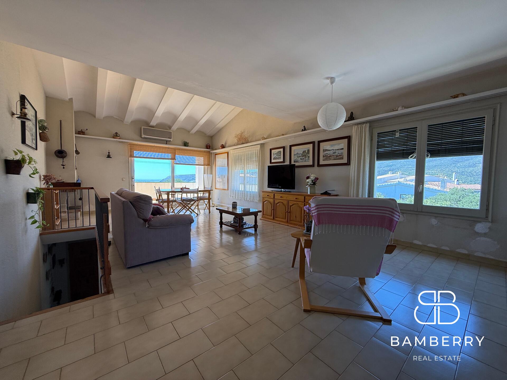 Casa adossada cantonera amb apartament independent a Cadaqués-32