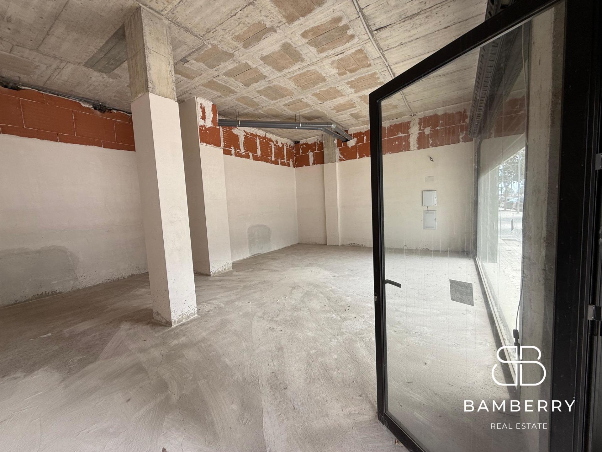 Local ampli i lluminós de 84 m²-4