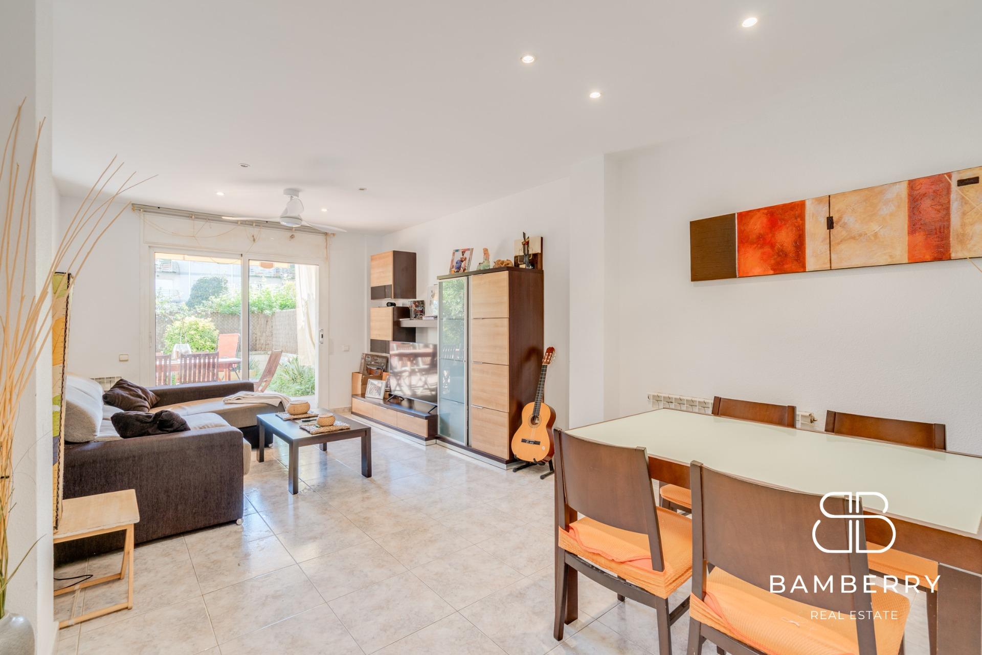 Fantàstic pis exterior amb terrassa, piscina i dues places d’aparcament a Sant Pol de Mar-5