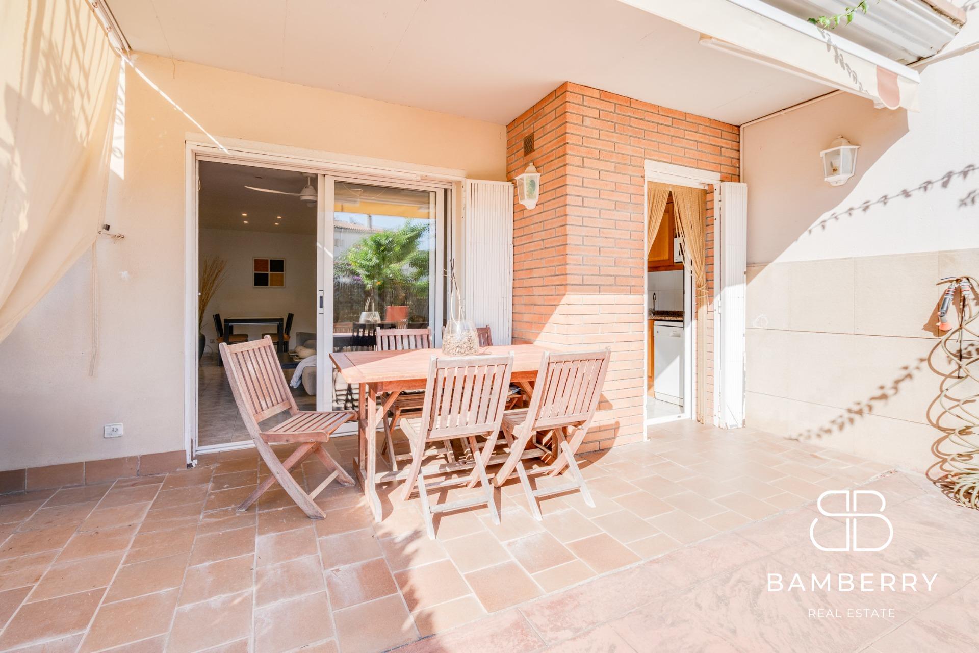 Fantàstic pis exterior amb terrassa, piscina i dues places d’aparcament a Sant Pol de Mar-20