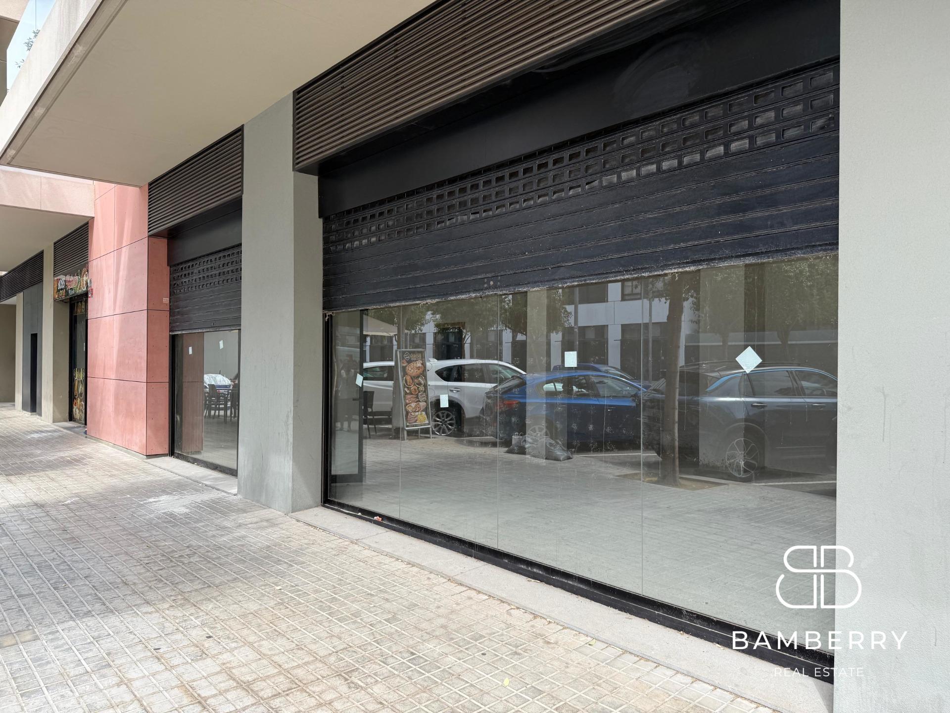 Local ampli i lluminós de 84 m²-0