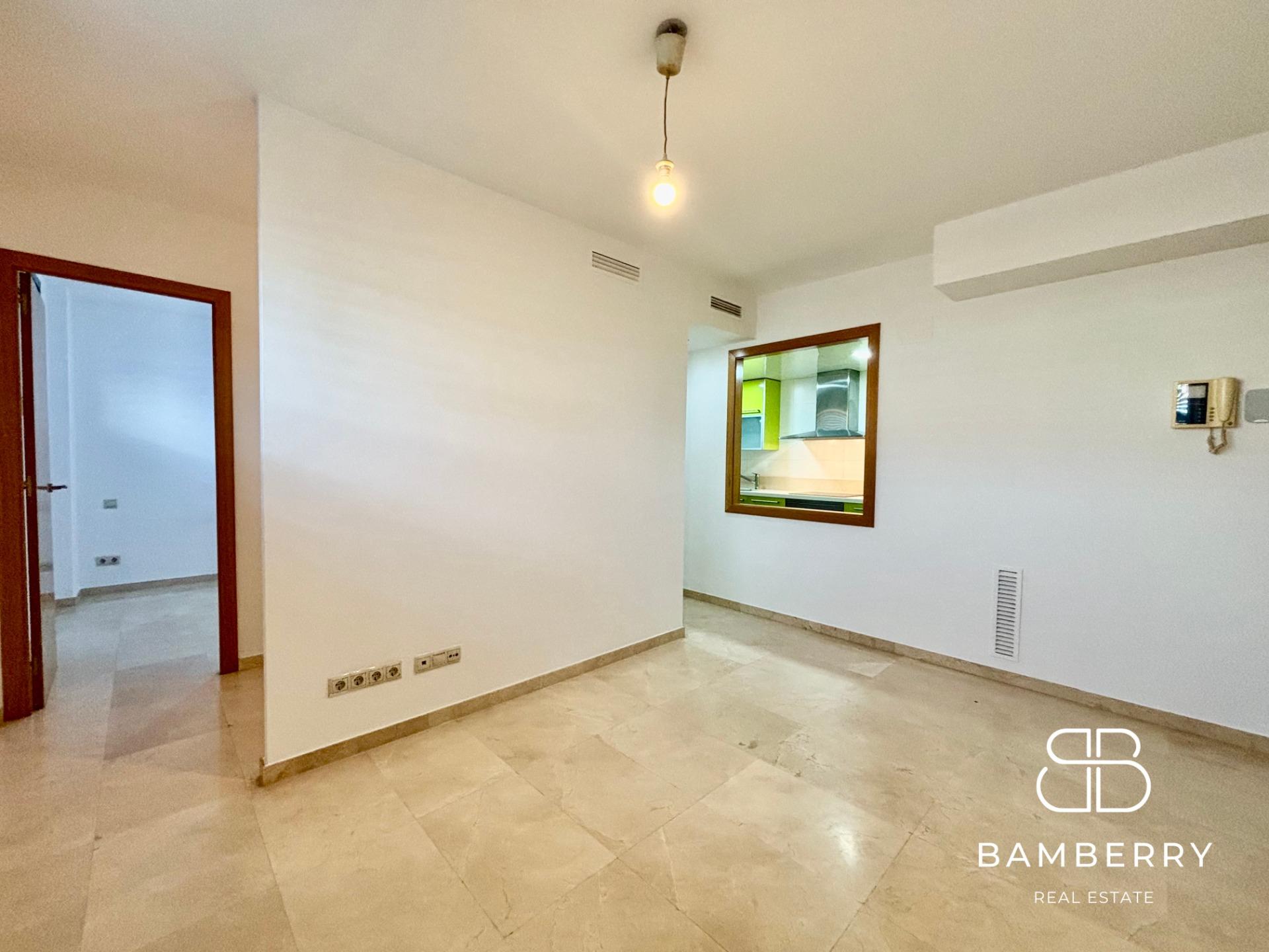 Cozy street-level premises in Castelldefels-0