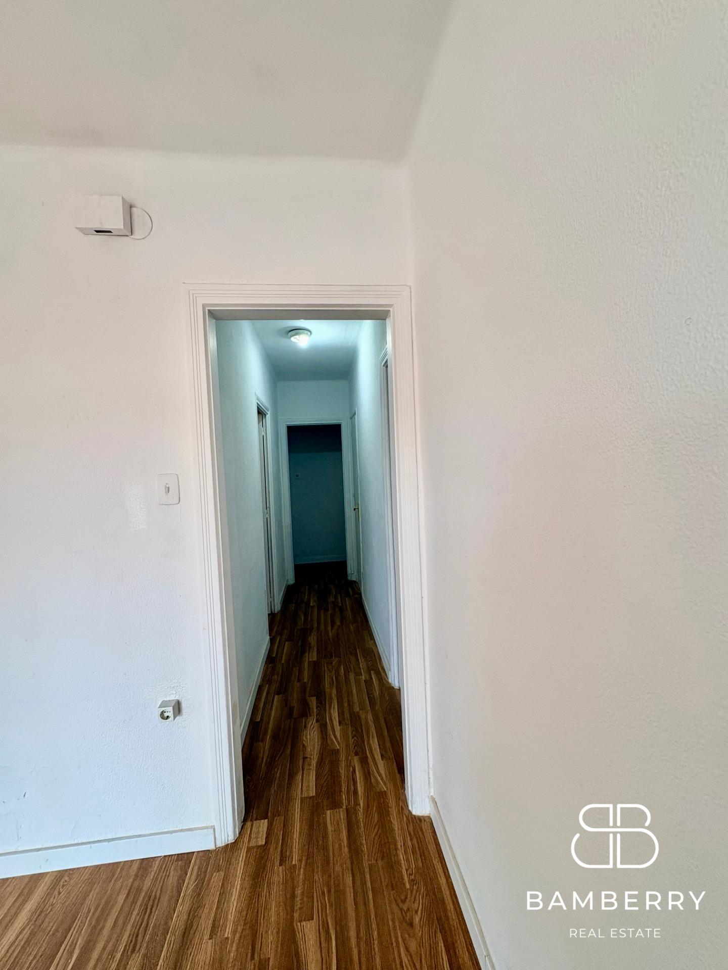 Piso luminoso con terraza en Premià de Mar, cerca de Barcelona-13