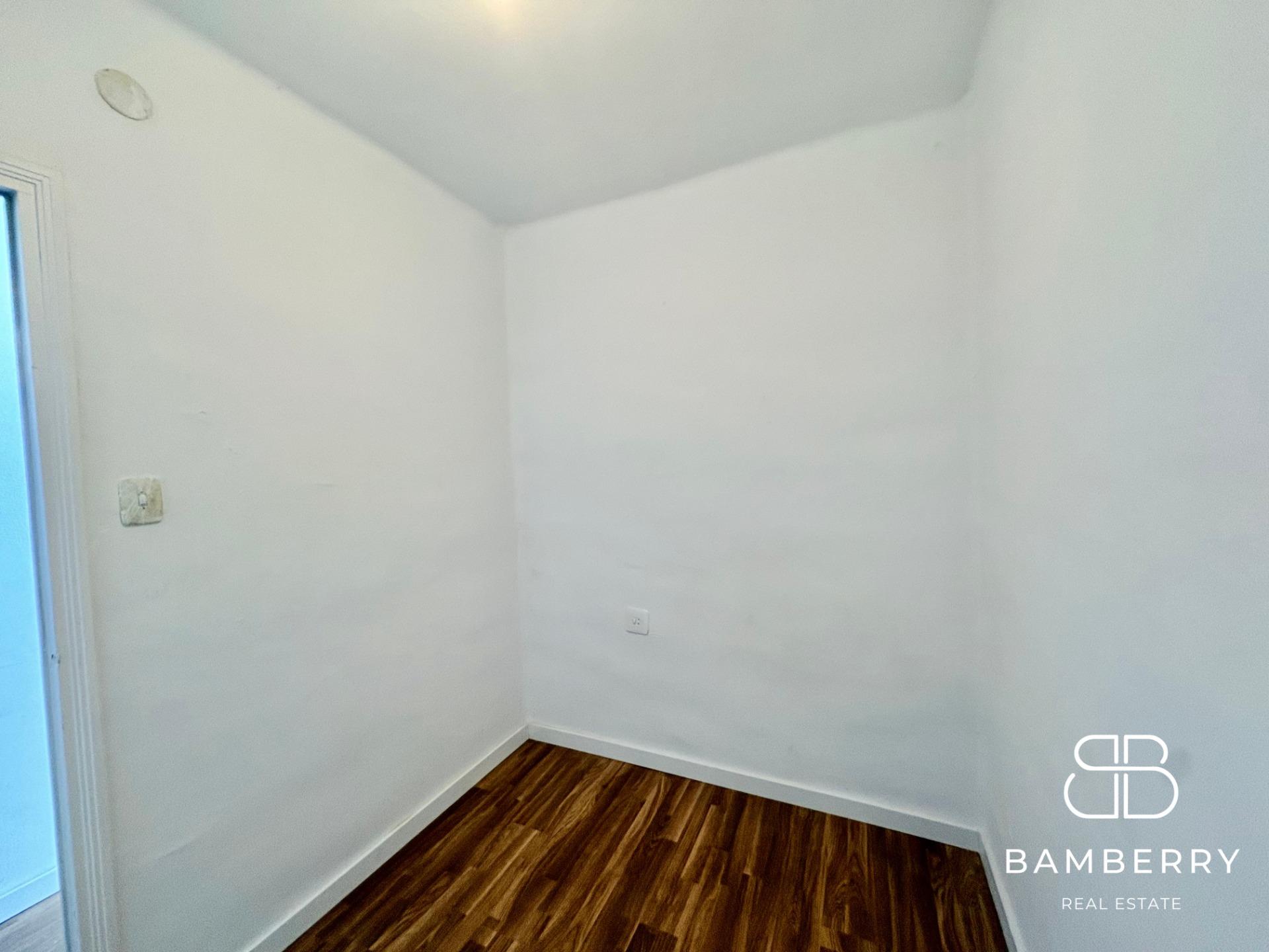 Piso luminoso con terraza en Premià de Mar, cerca de Barcelona-20