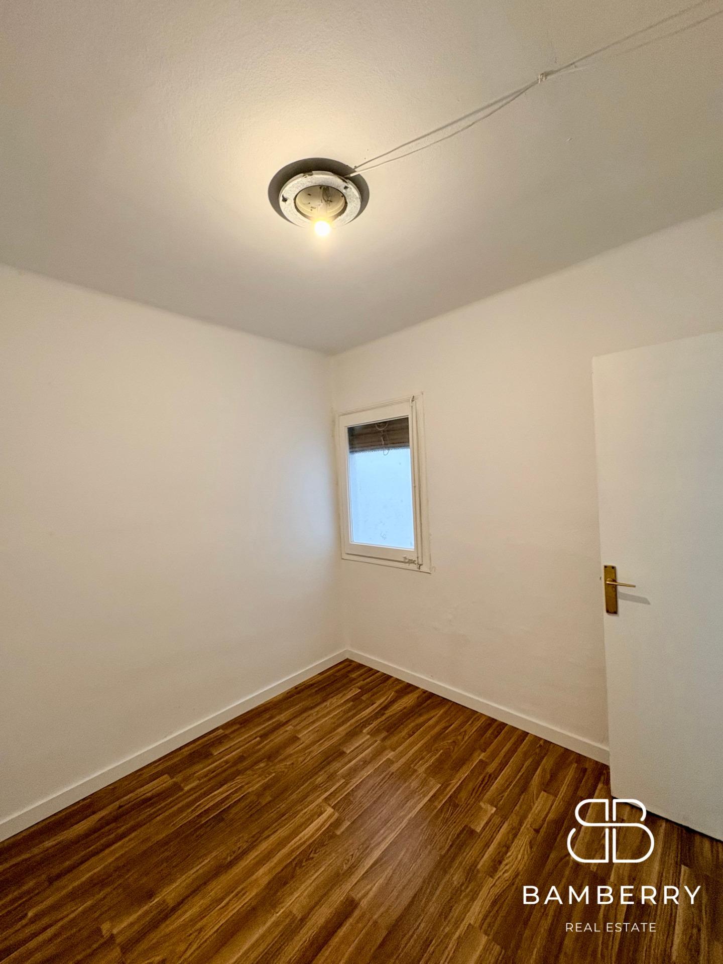 Piso luminoso con terraza en Premià de Mar, cerca de Barcelona-25