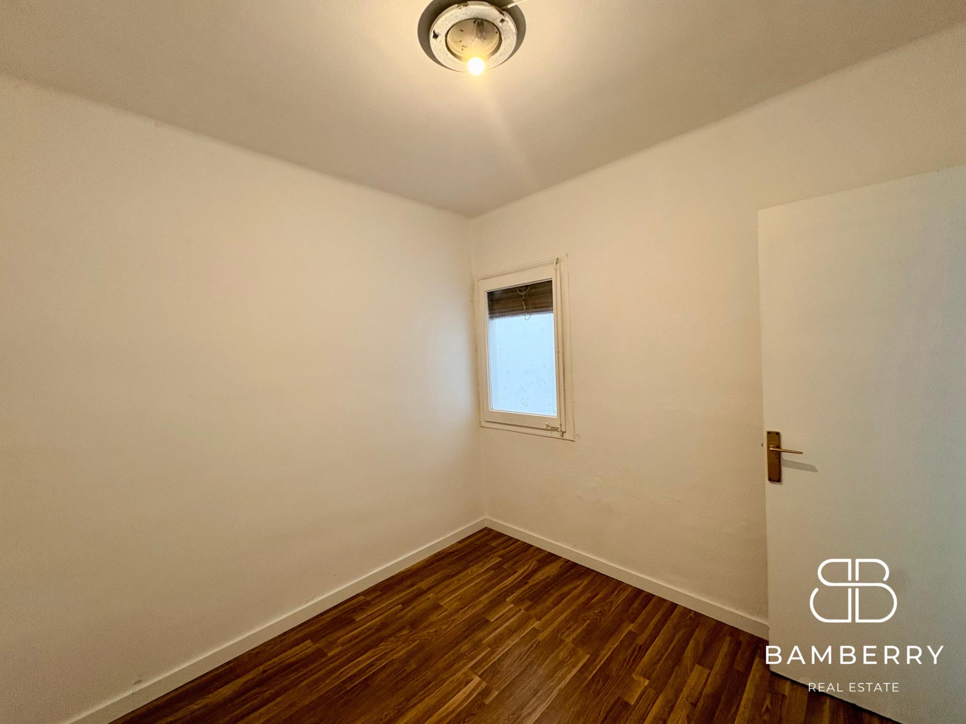 Piso luminoso con terraza en Premià de Mar, cerca de Barcelona-26
