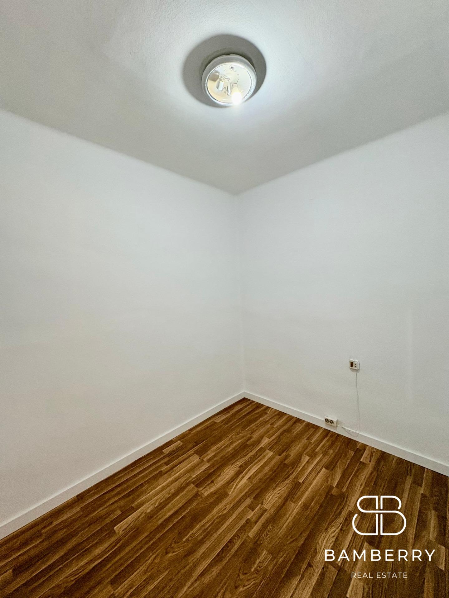 Piso luminoso con terraza en Premià de Mar, cerca de Barcelona-27