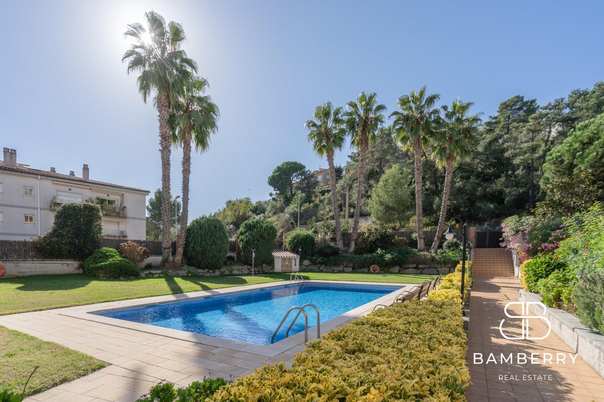Fantástico piso exterior con terraza, piscina y dos plazas de parking en Sant Pol de Mar-52