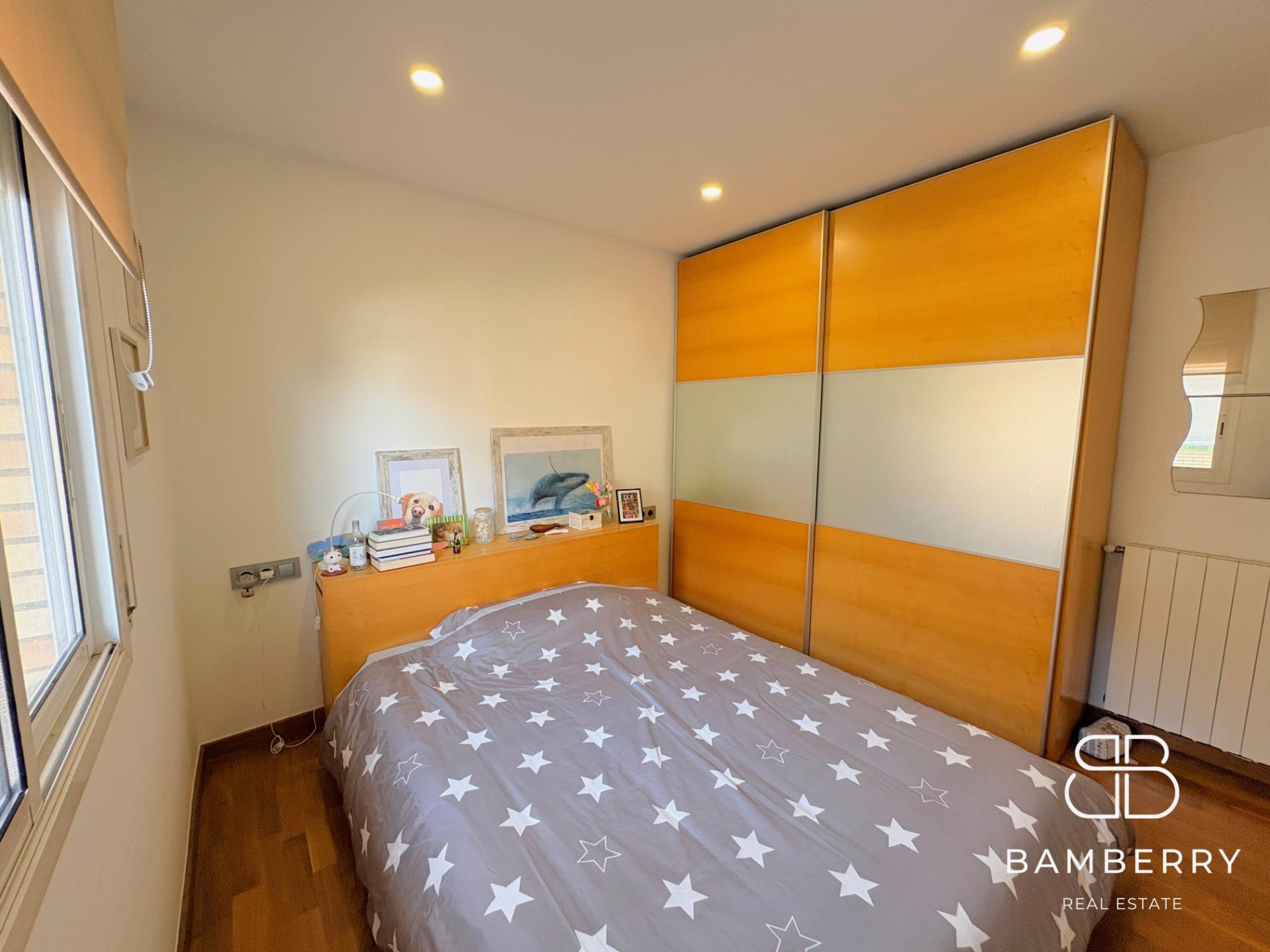 Exclusivo piso reformado en primera línea de mar con gran terraza privada-15