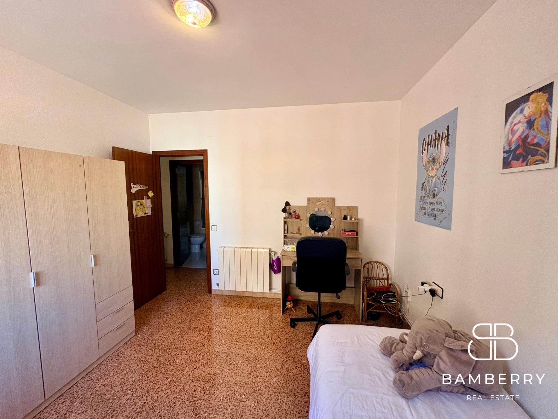 AMPLIA VIVIENDA DE 105 m² CON TERRAZA, 4 HABITACIONES EN EL CENTRO DE EL PRAT DE LLOBREGAT-18