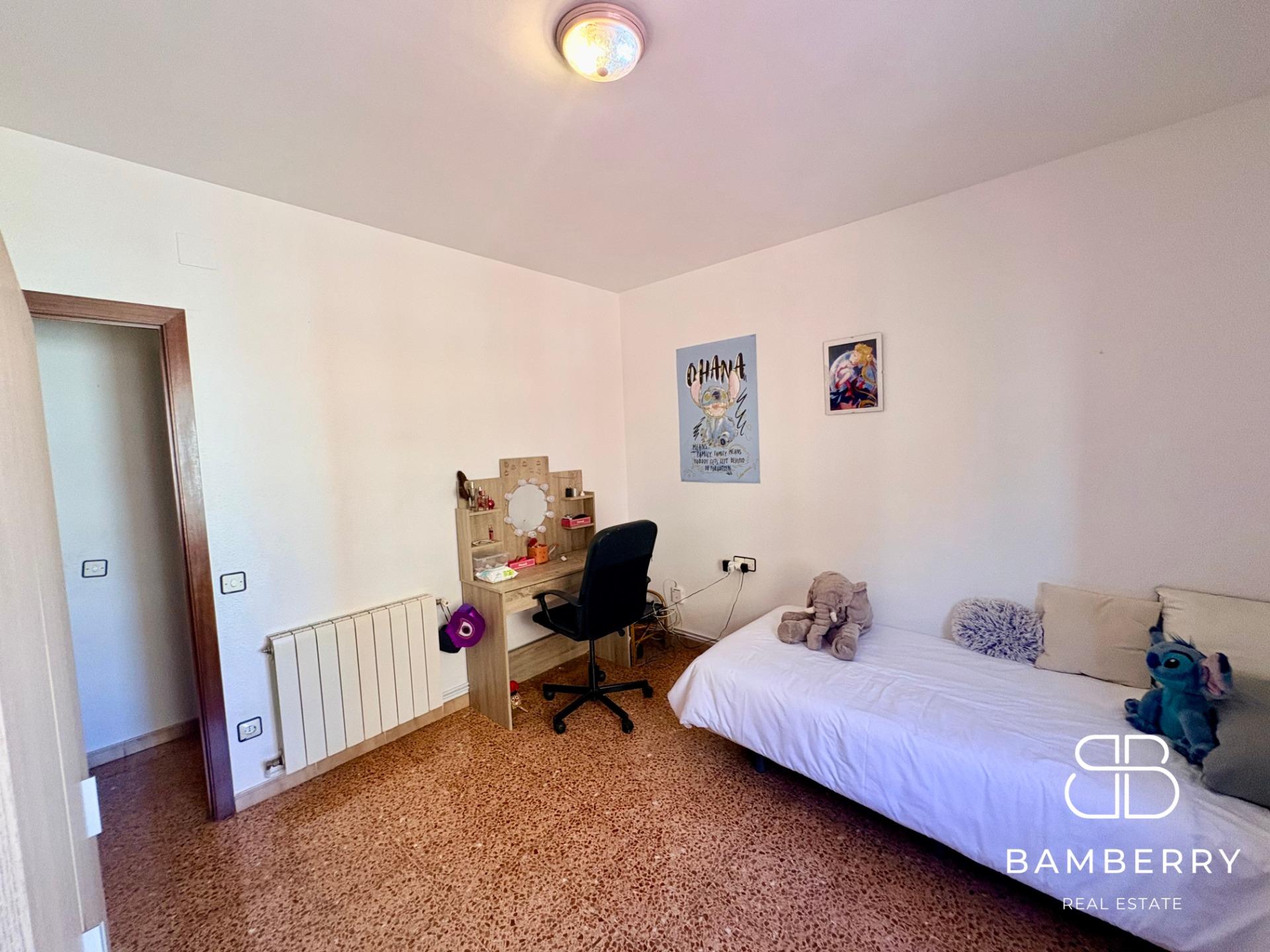 AMPLIA VIVIENDA DE 105 m² CON TERRAZA, 4 HABITACIONES EN EL CENTRO DE EL PRAT DE LLOBREGAT-19