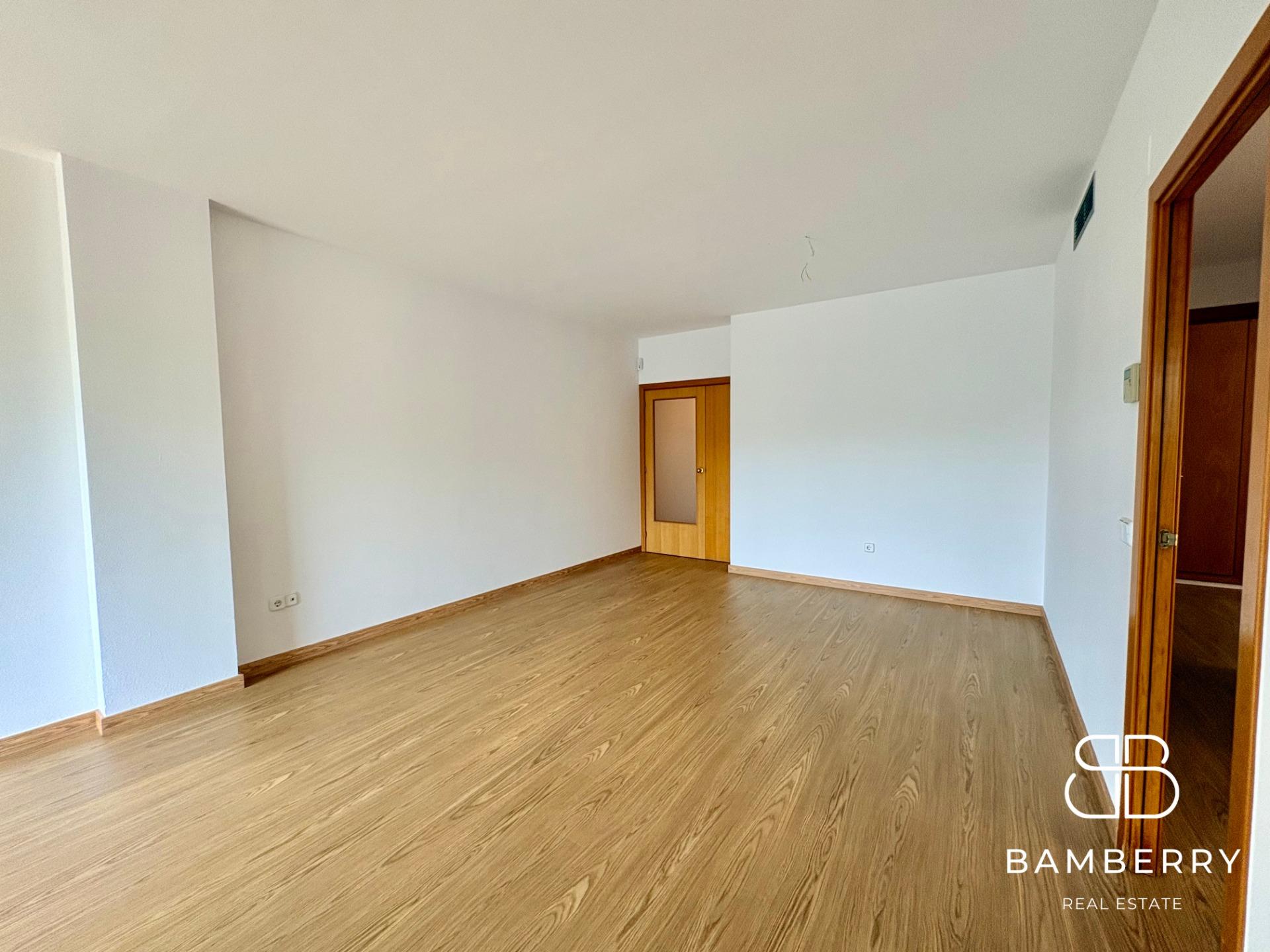 Apartment with a Spectacular 68 m² Private Patio in the Heart of Castelldefels-8
