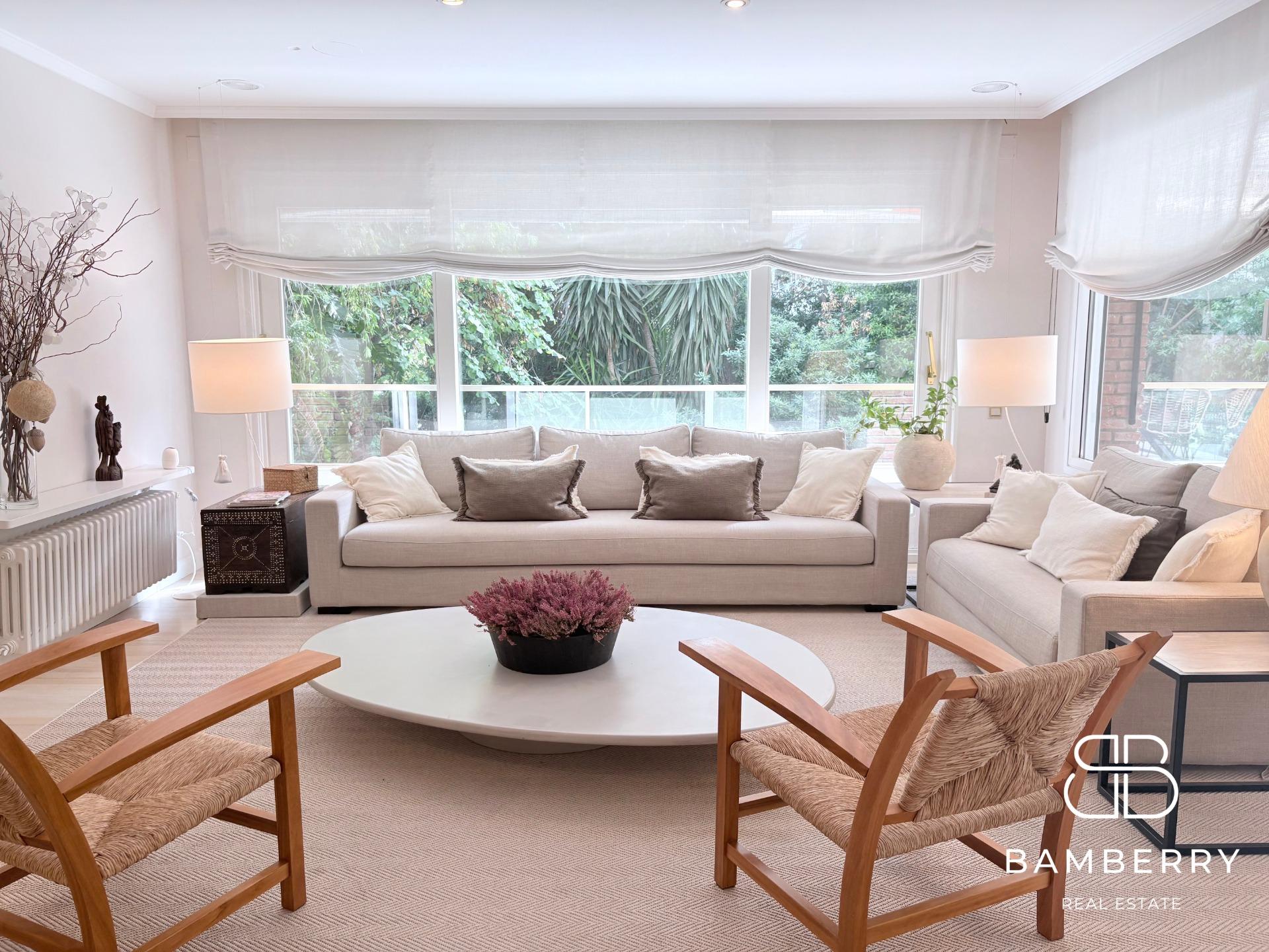 Exclusivo dúplex con jardín privado en Pedralbes-1