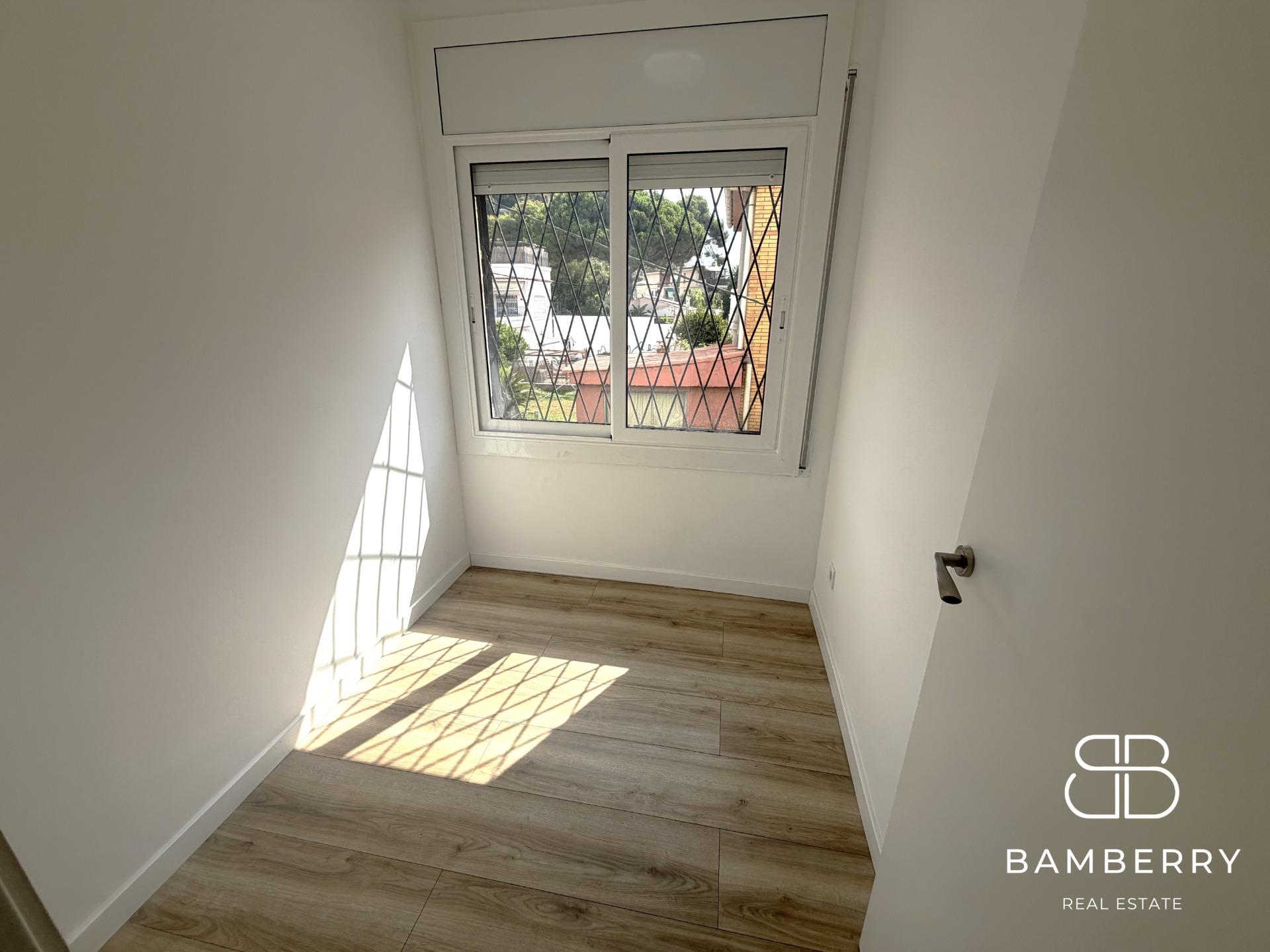 Piso reformado de 3 habitaciones con terraza cubierta – Zona Bellamar, Castelldefels-6