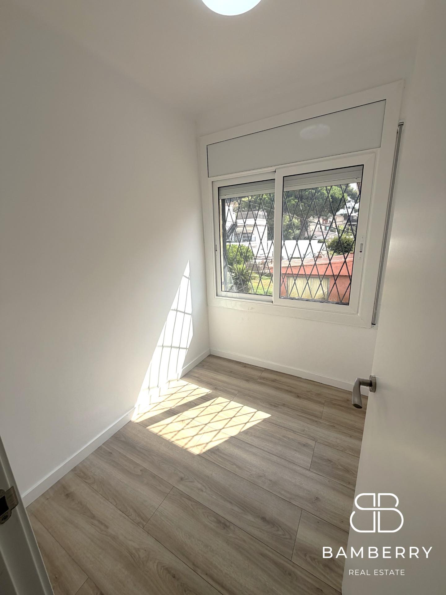 Piso reformado de 3 habitaciones con terraza cubierta – Zona Bellamar, Castelldefels-10