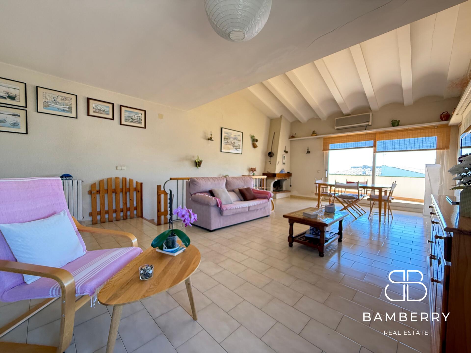 Casa adossada cantonera amb apartament independent a Cadaqués-34