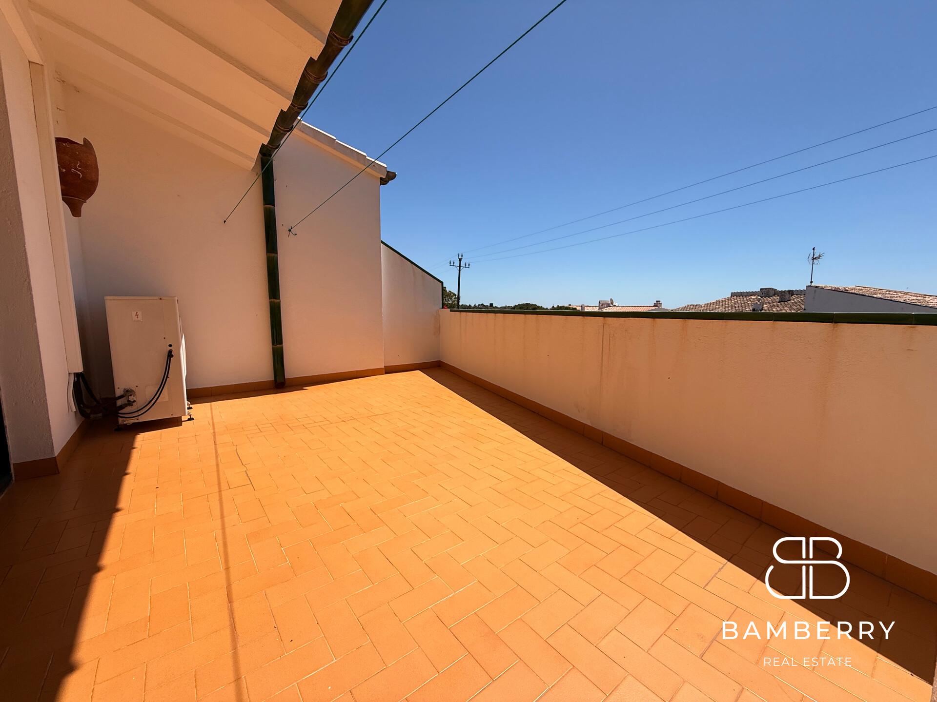Casa adossada cantonera amb apartament independent a Cadaqués-37