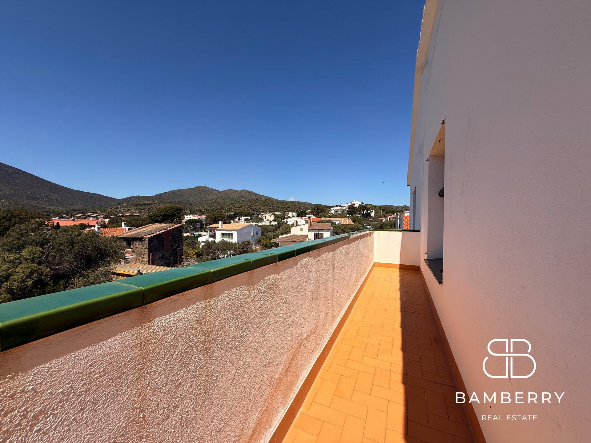 Casa adossada cantonera amb apartament independent a Cadaqués-38