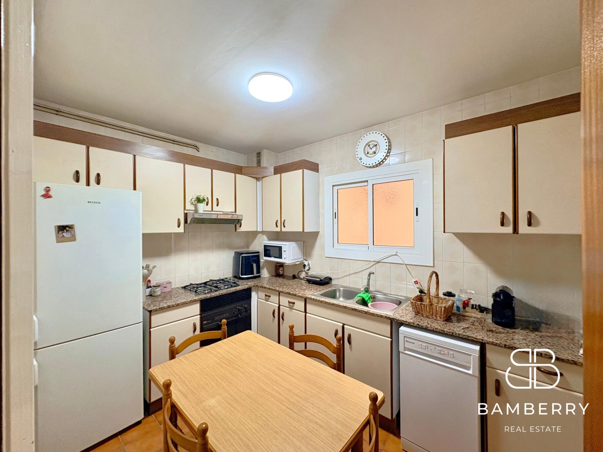 AMPLI HABITATGE DE 105 m² AMB TERRASSA I 4 HABITACIONS AL CENTRE DEL PRAT DE LLOBREGAT-16