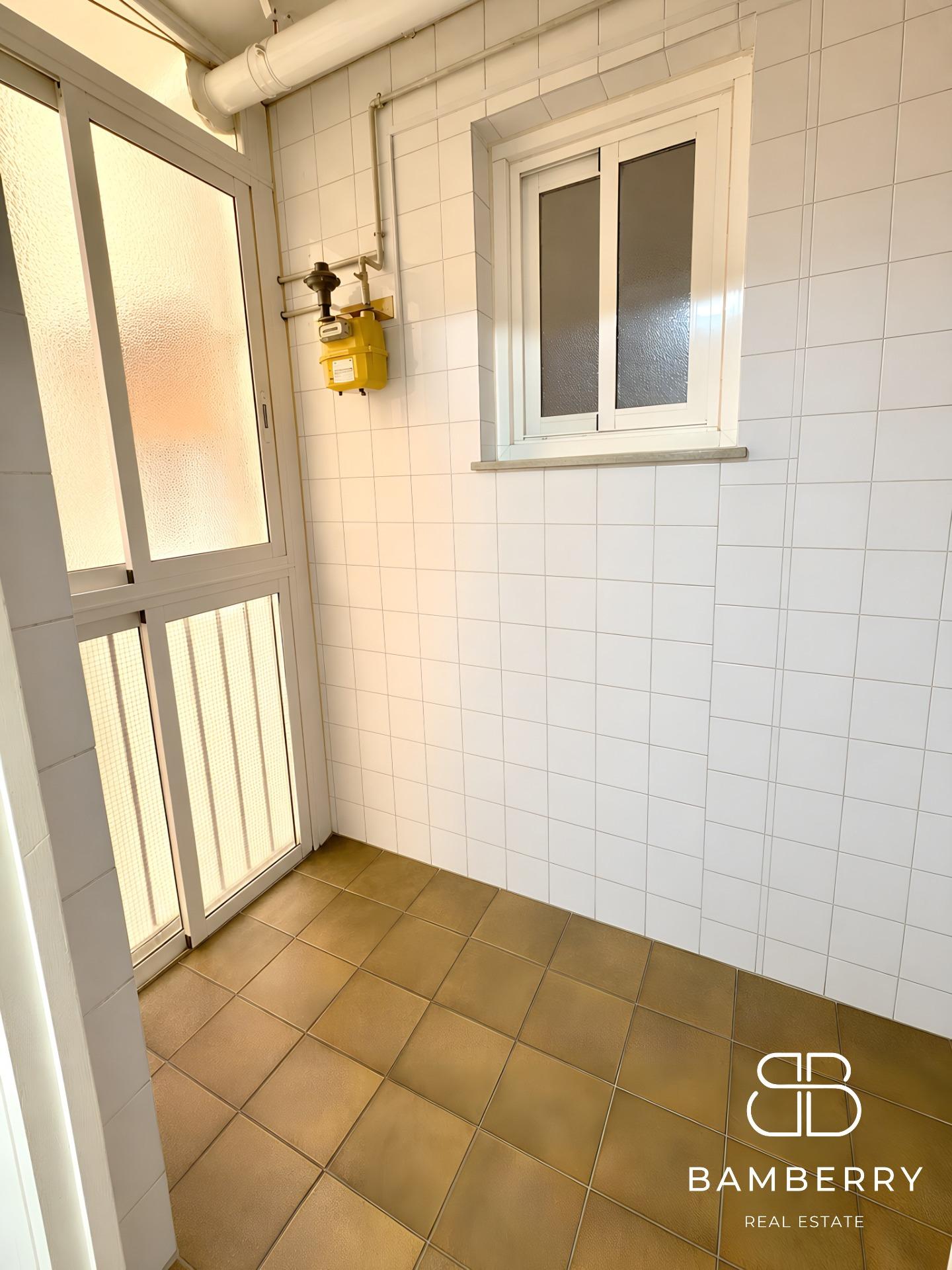 AMPLI HABITATGE DE 105 m² AMB TERRASSA I 4 HABITACIONS AL CENTRE DEL PRAT DE LLOBREGAT-17