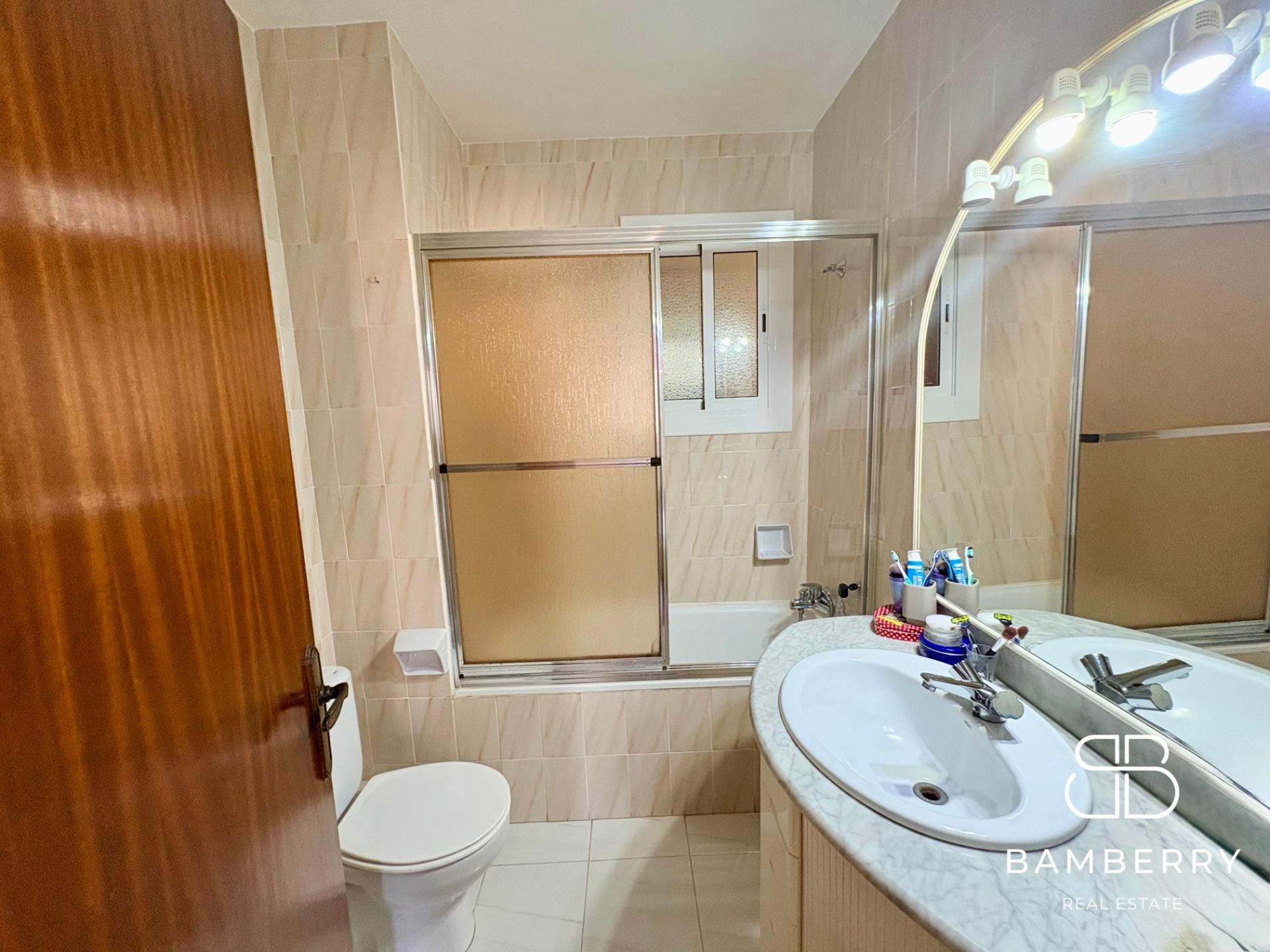 AMPLI HABITATGE DE 105 m² AMB TERRASSA I 4 HABITACIONS AL CENTRE DEL PRAT DE LLOBREGAT-19