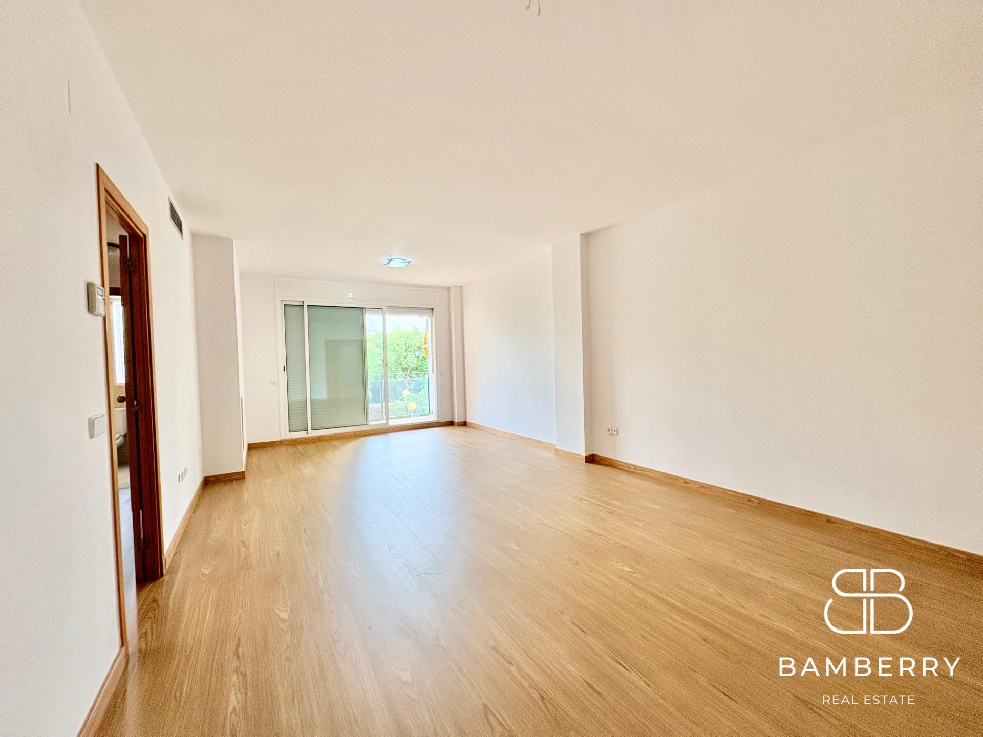 Pis amb un espectacular pati privat de 68 m² al centre de Castelldefels-4