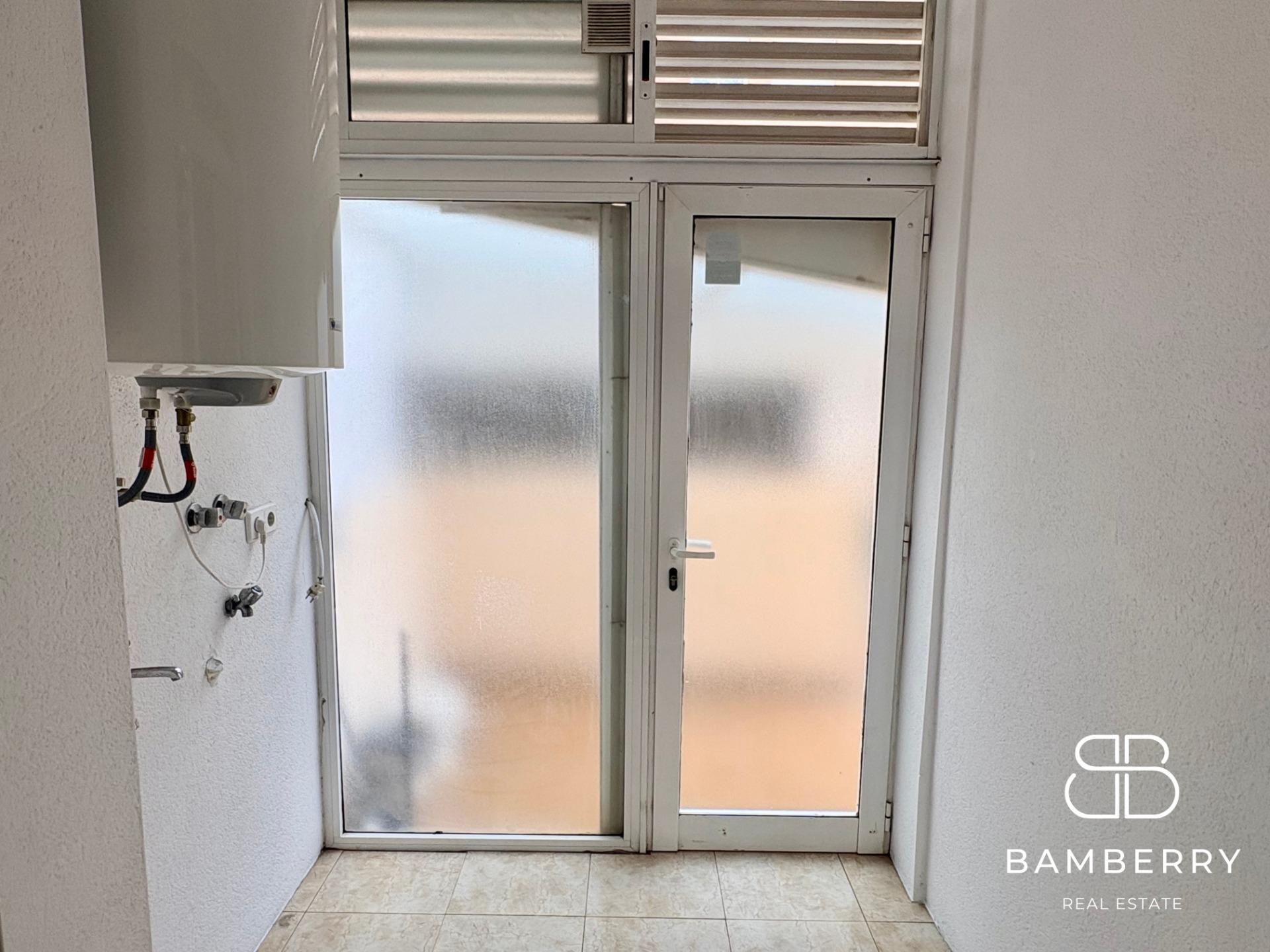 Pis amb un espectacular pati privat de 68 m² al centre de Castelldefels-12
